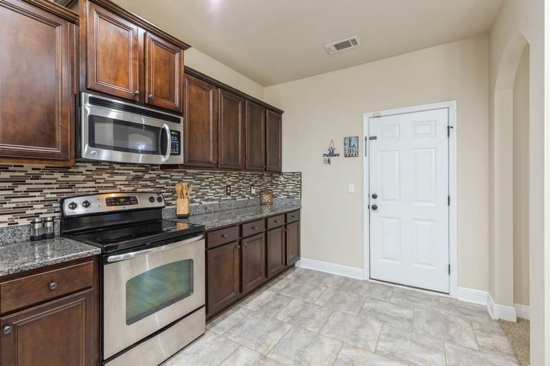 BROWNSTONE MANOR - Residential