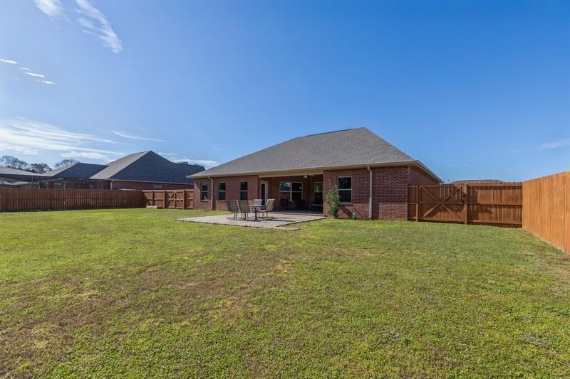 BROWNSTONE MANOR - Residential