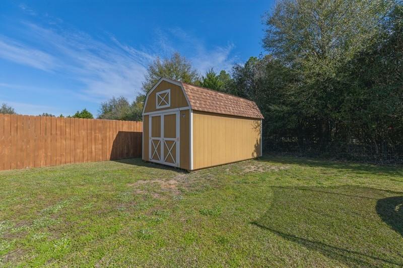 BROWNSTONE MANOR - Residential