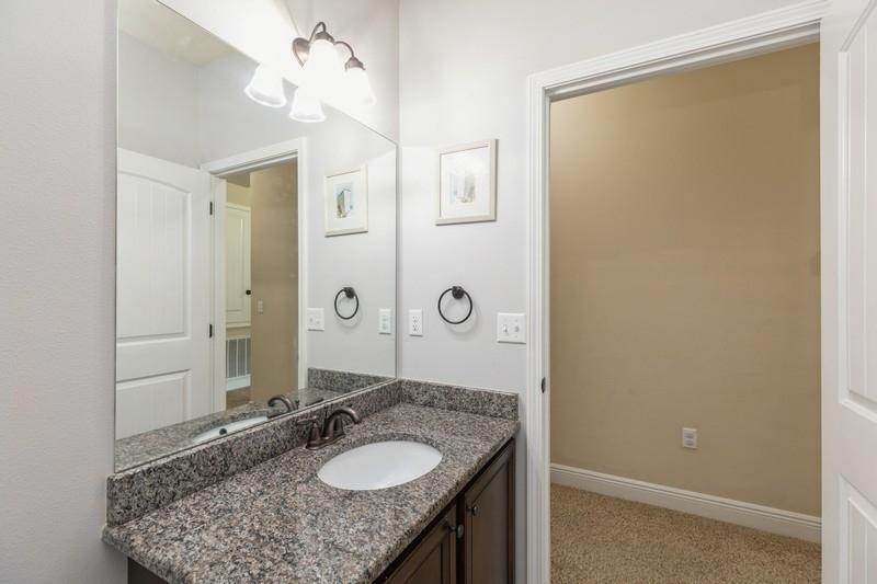 BROWNSTONE MANOR - Residential