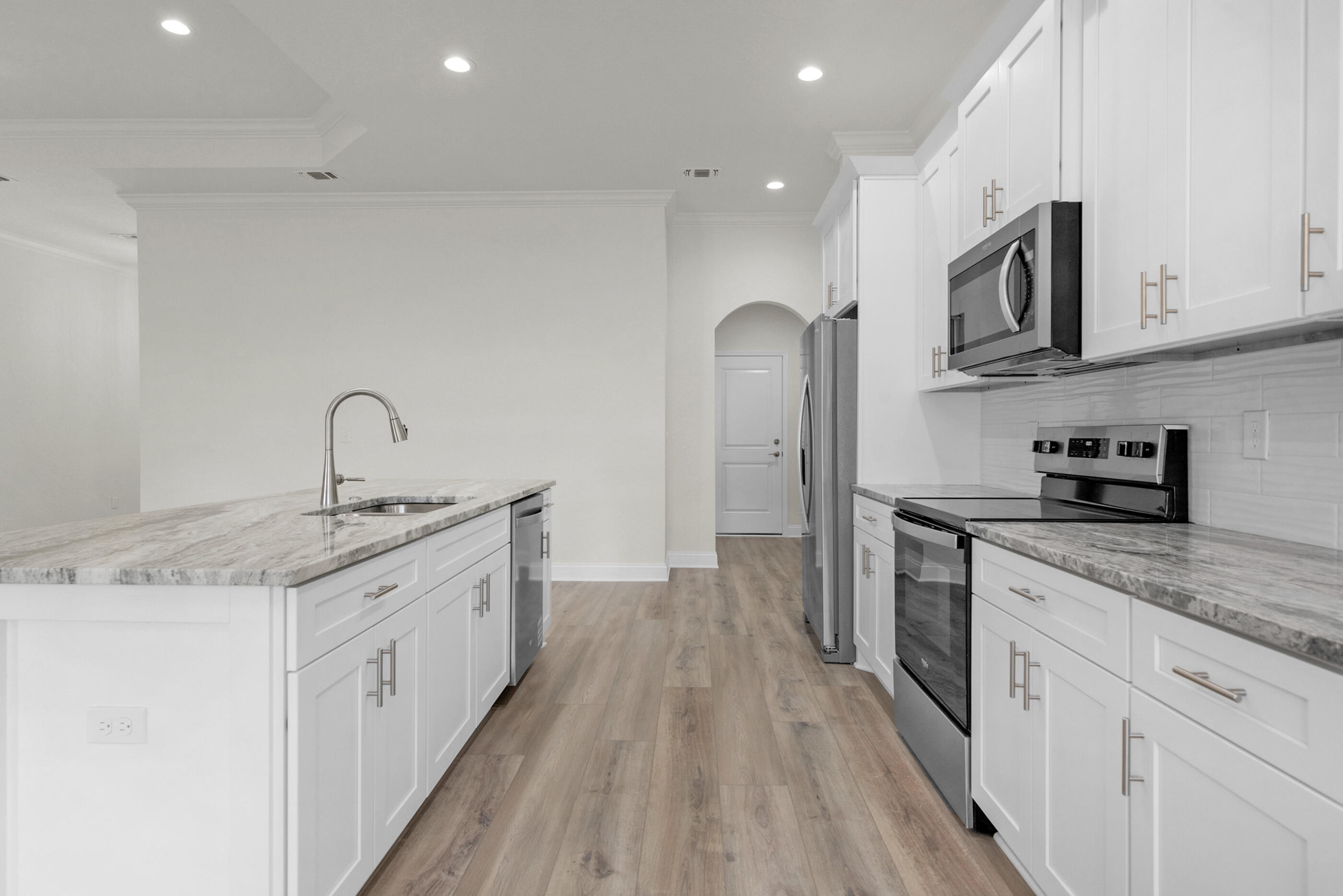 CRESCENT SHORES - Residential