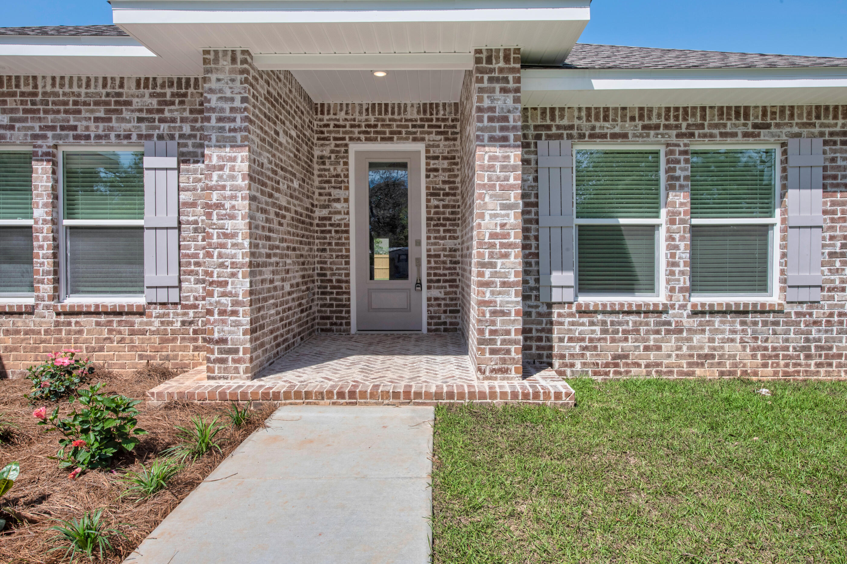 CRESCENT SHORES - Residential
