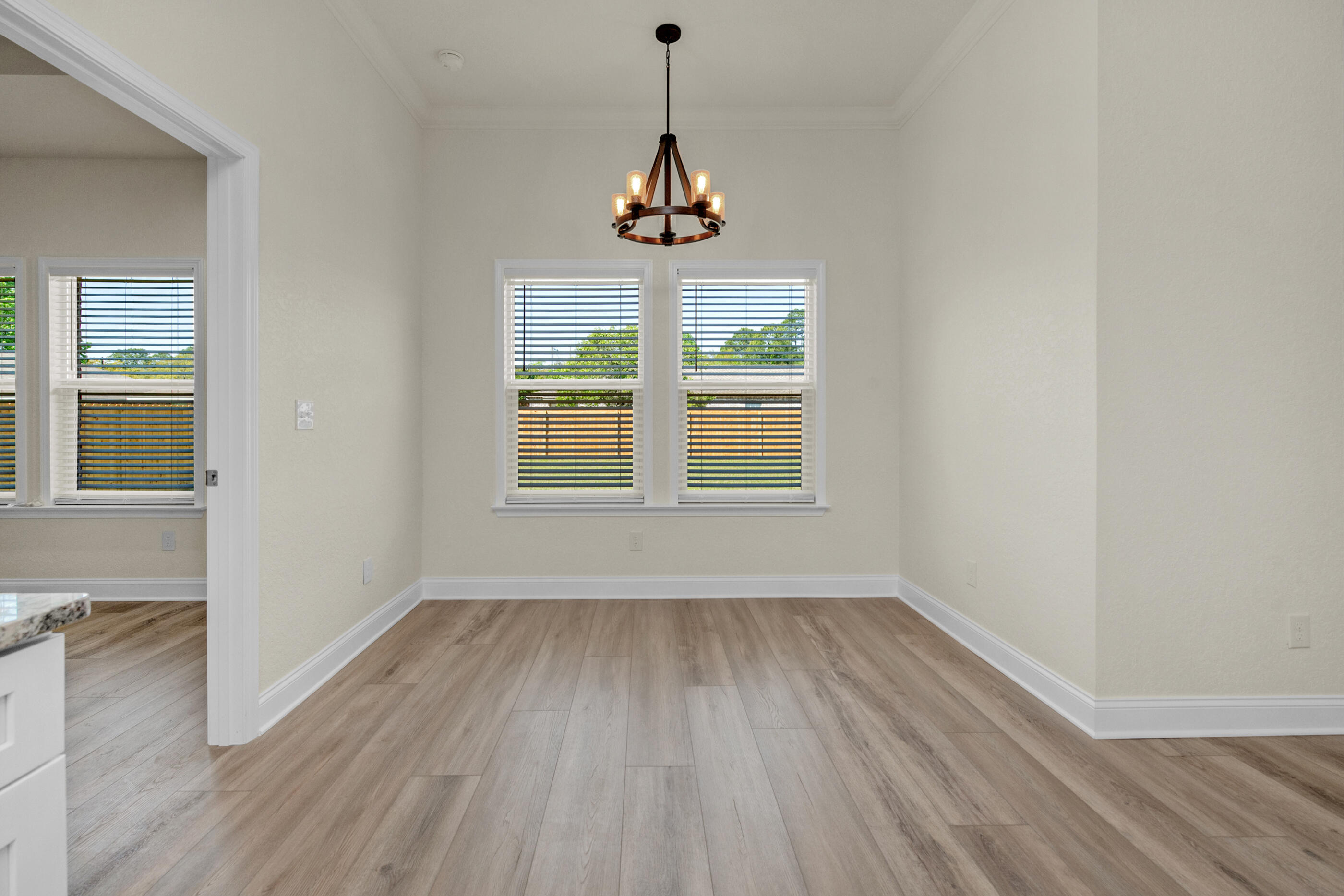 CRESCENT SHORES - Residential