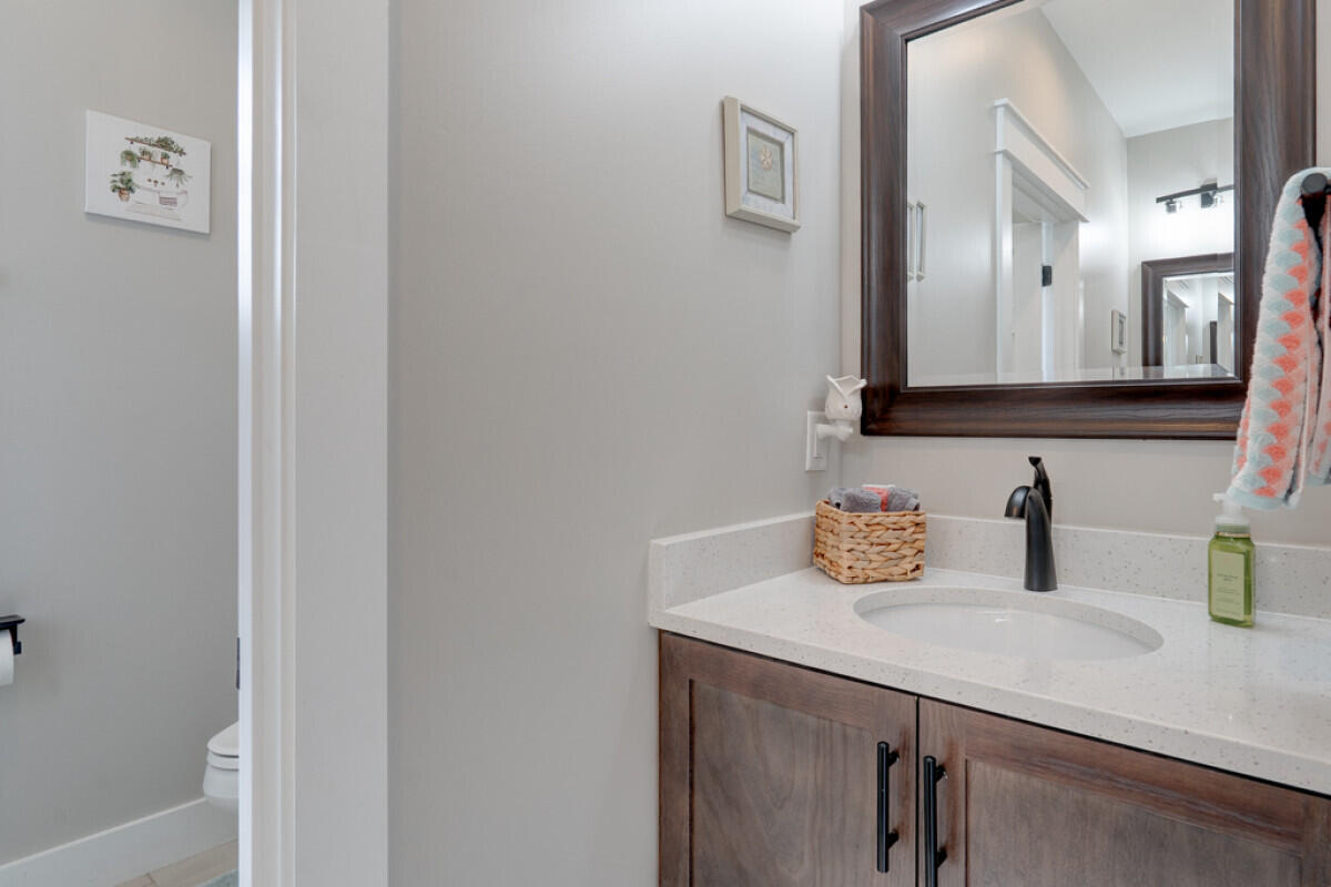 LAGRANGE SHORES - Residential