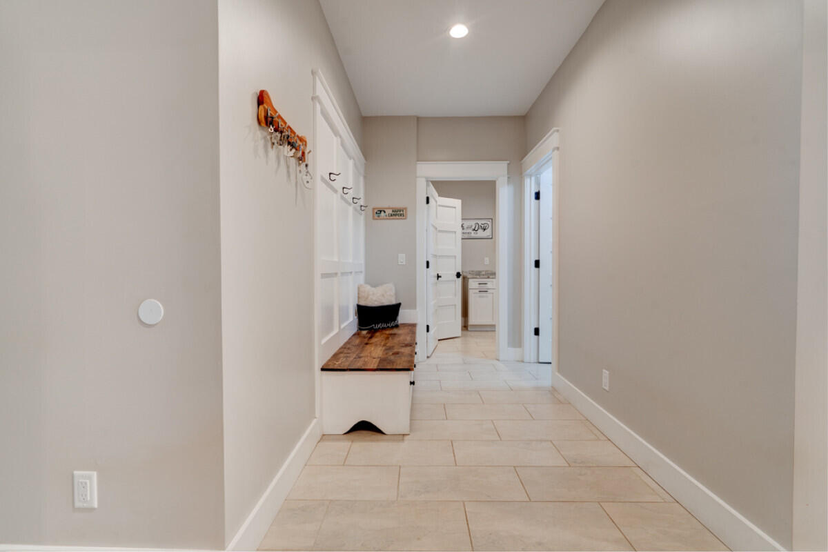 LAGRANGE SHORES - Residential