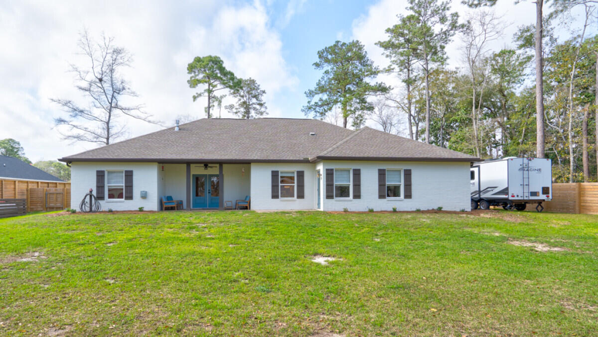 LAGRANGE SHORES - Residential