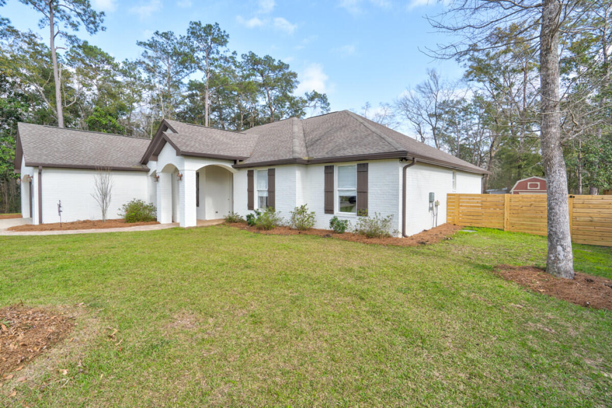 LAGRANGE SHORES - Residential