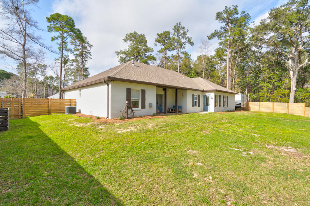 LAGRANGE SHORES - Residential