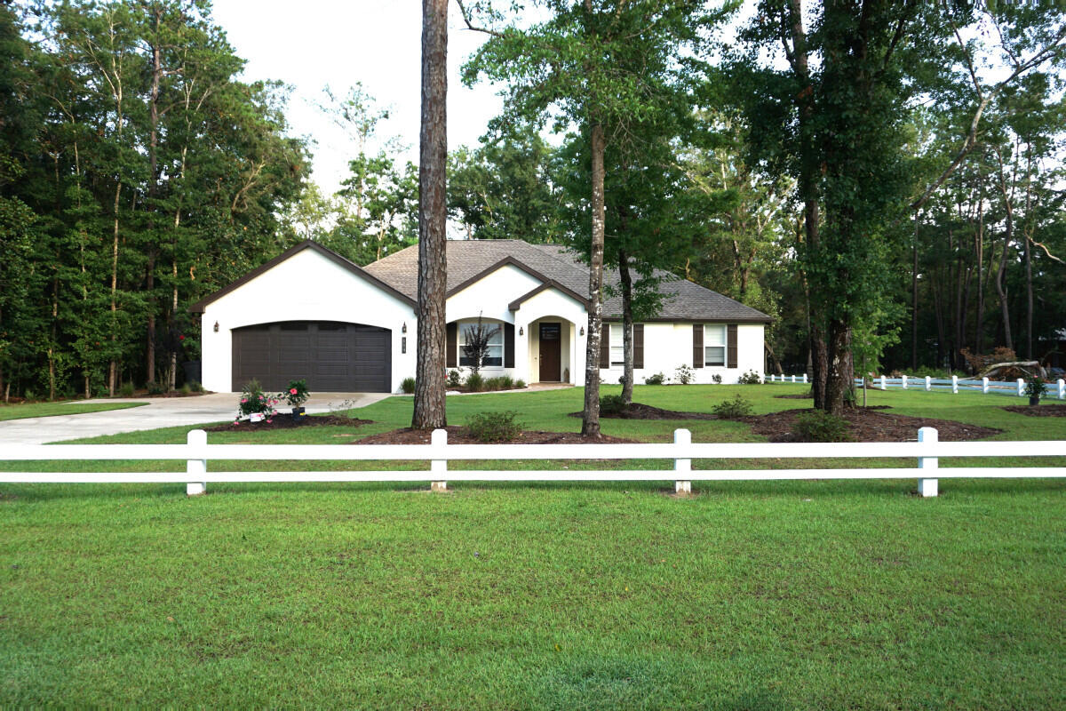 LAGRANGE SHORES - Residential