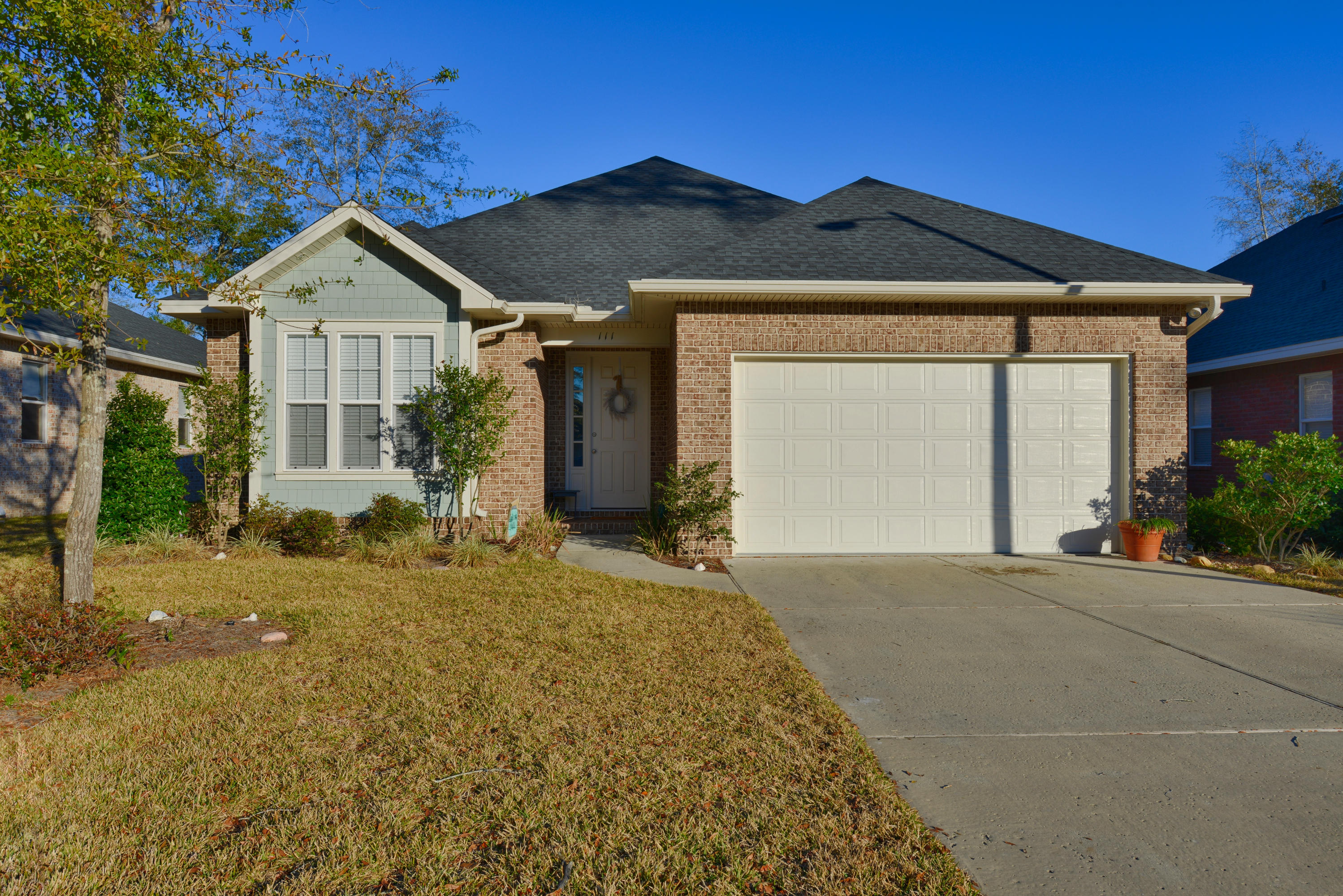 ARROWHEAD - Residential