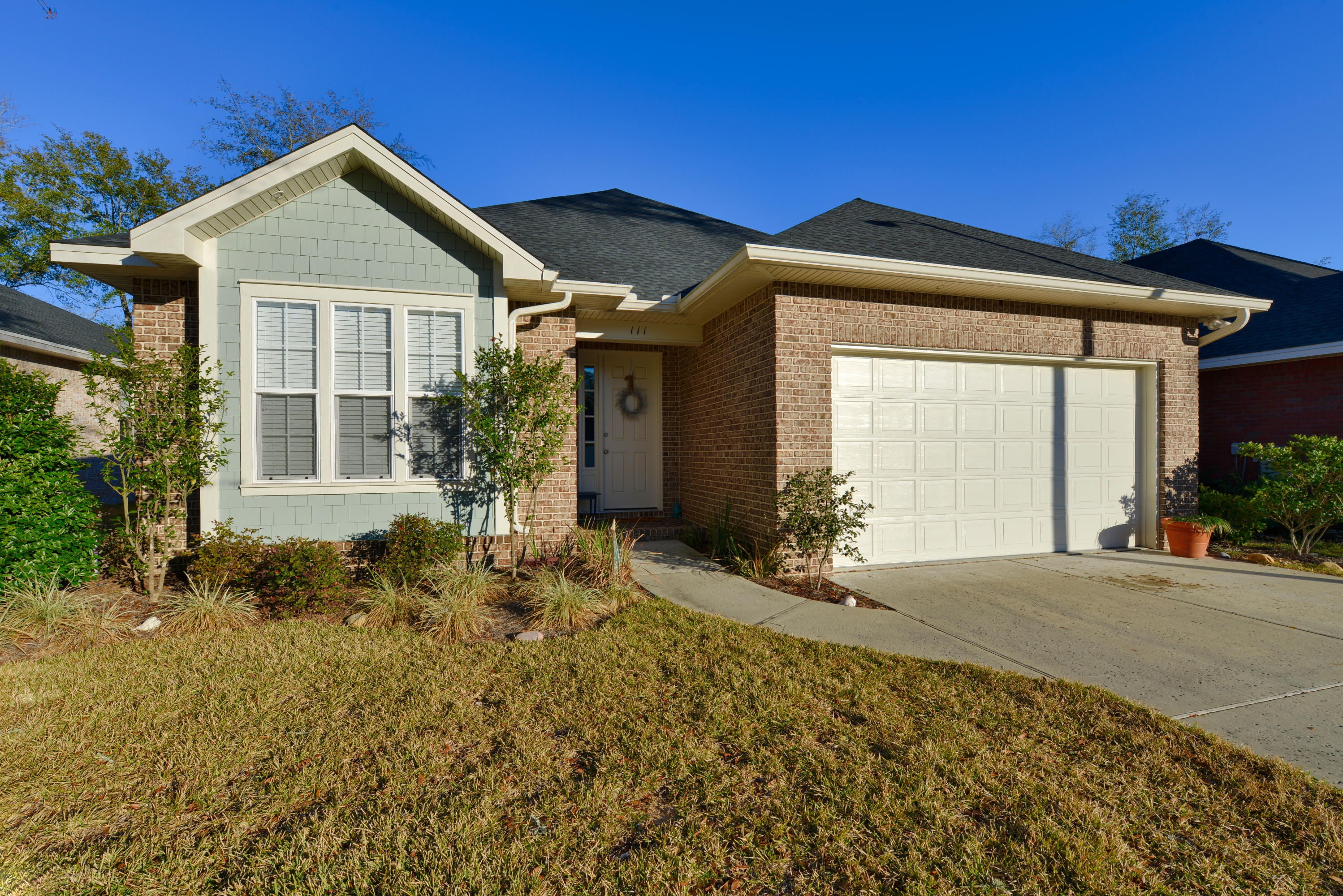 ARROWHEAD - Residential