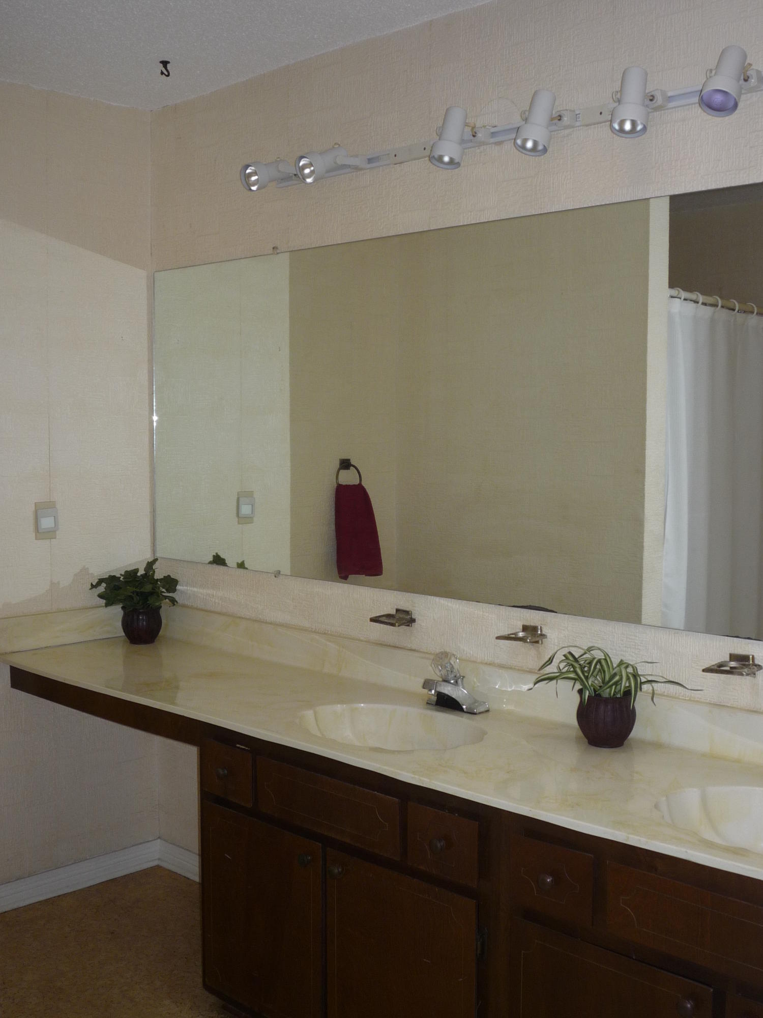 DONLABROOK GARDYNS - Residential