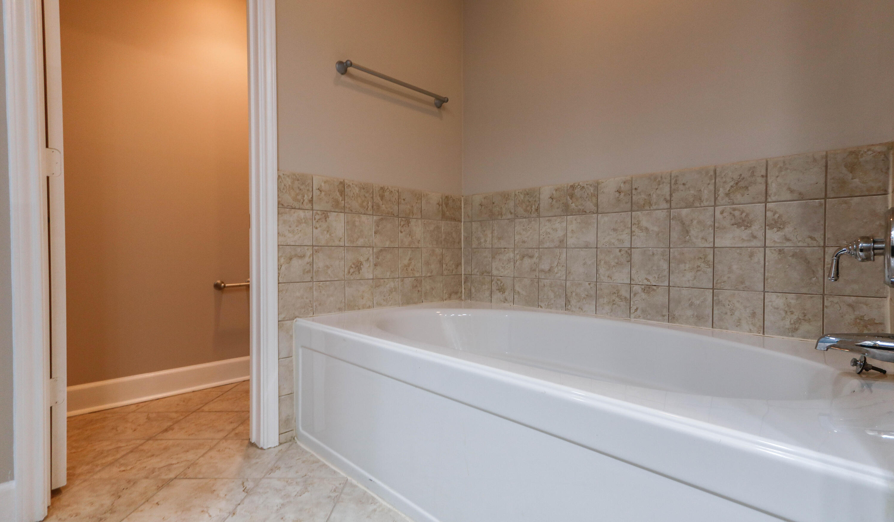 ISLAND RESERVE - Residential