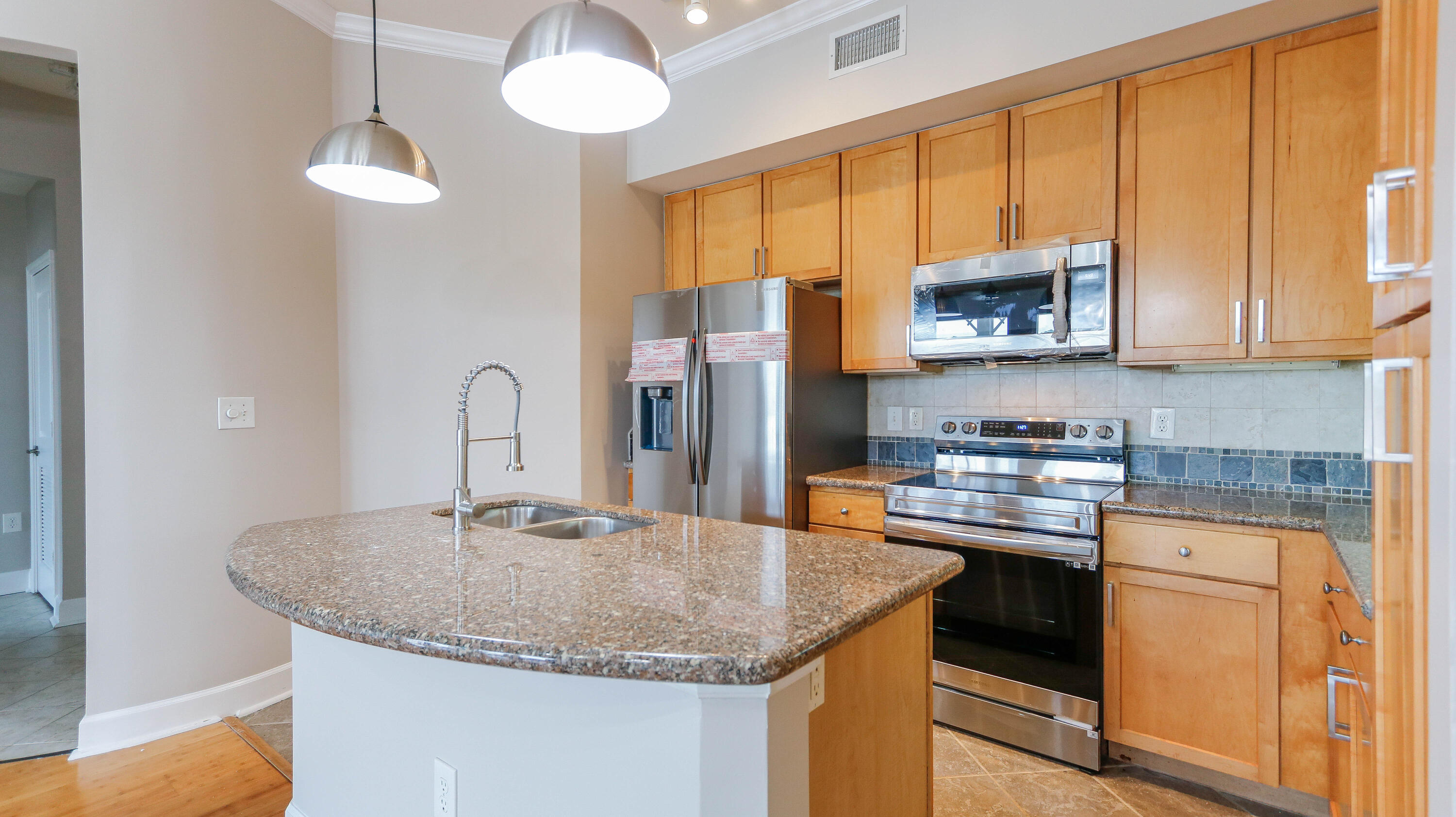 ISLAND RESERVE - Residential