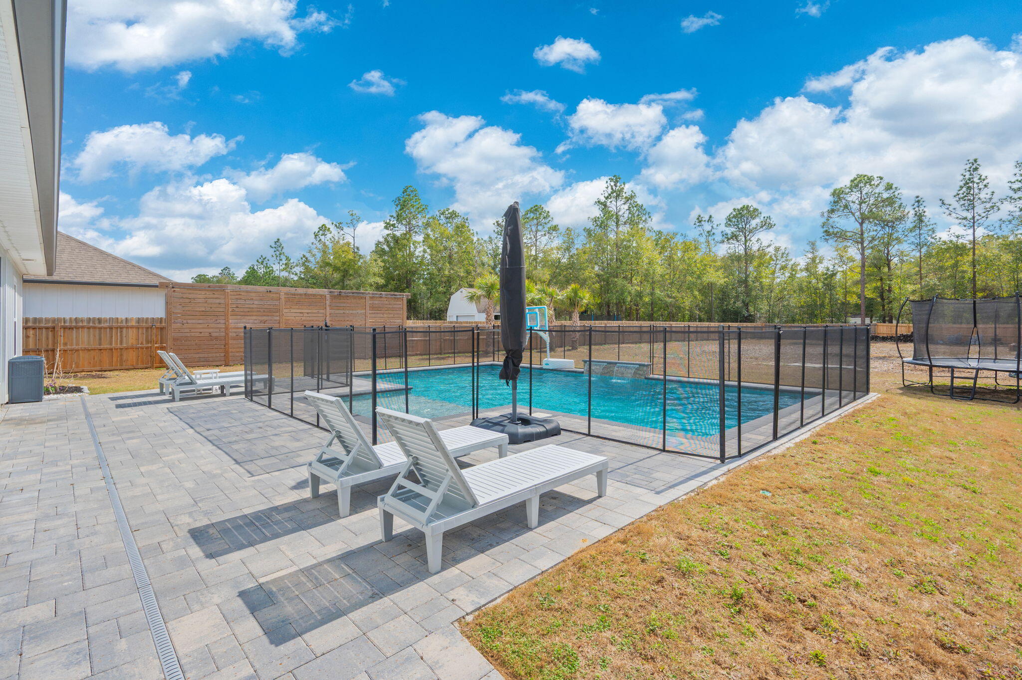 HILLWOOD ESTATES - Residential