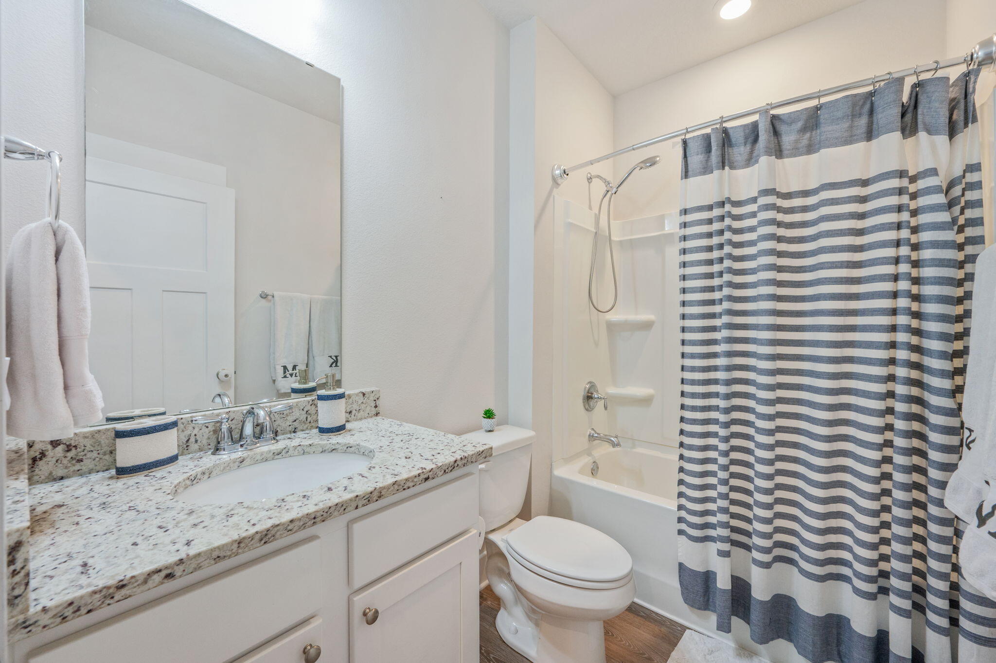 HILLWOOD ESTATES - Residential