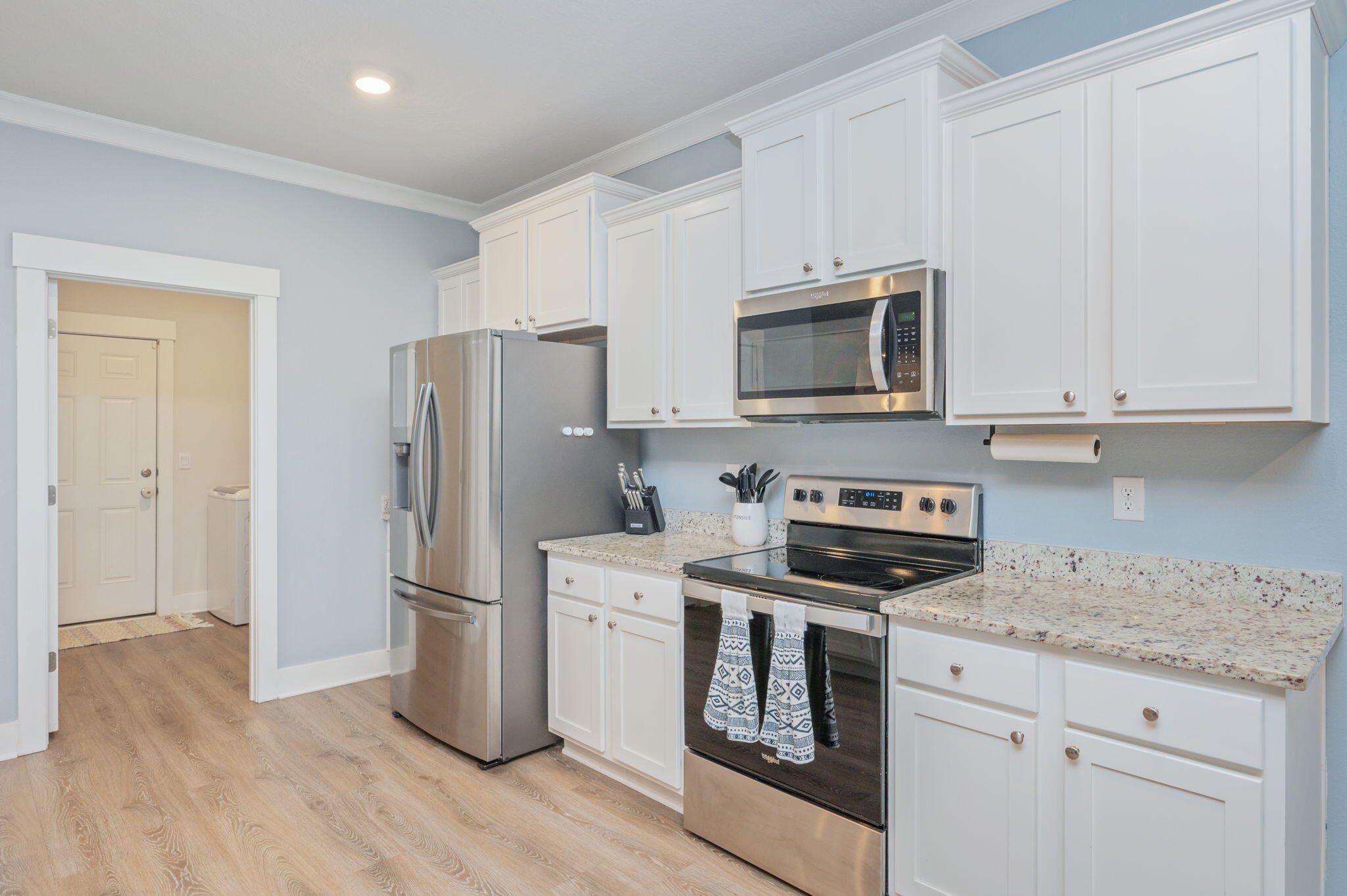 HILLWOOD ESTATES - Residential