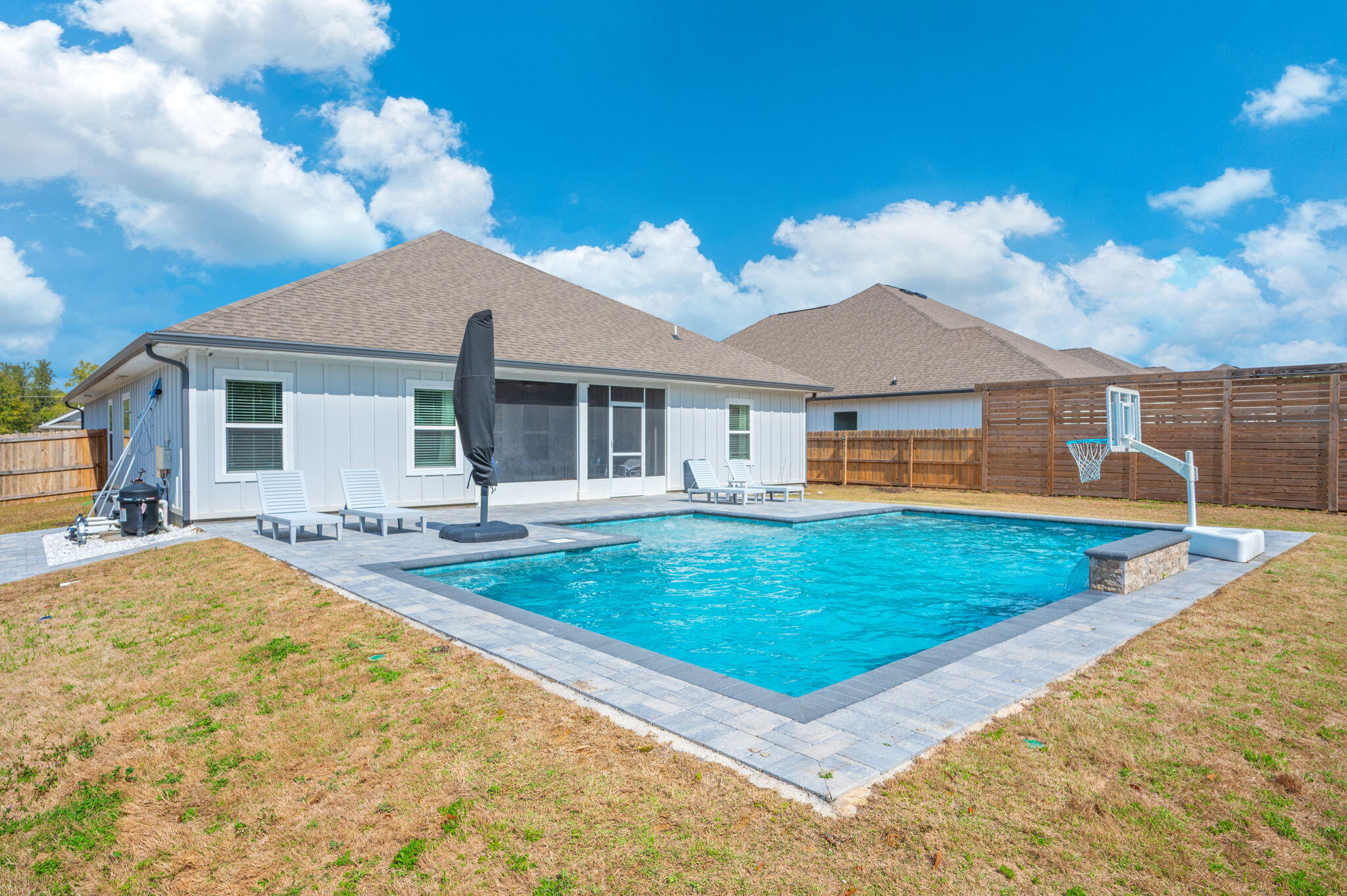 HILLWOOD ESTATES - Residential