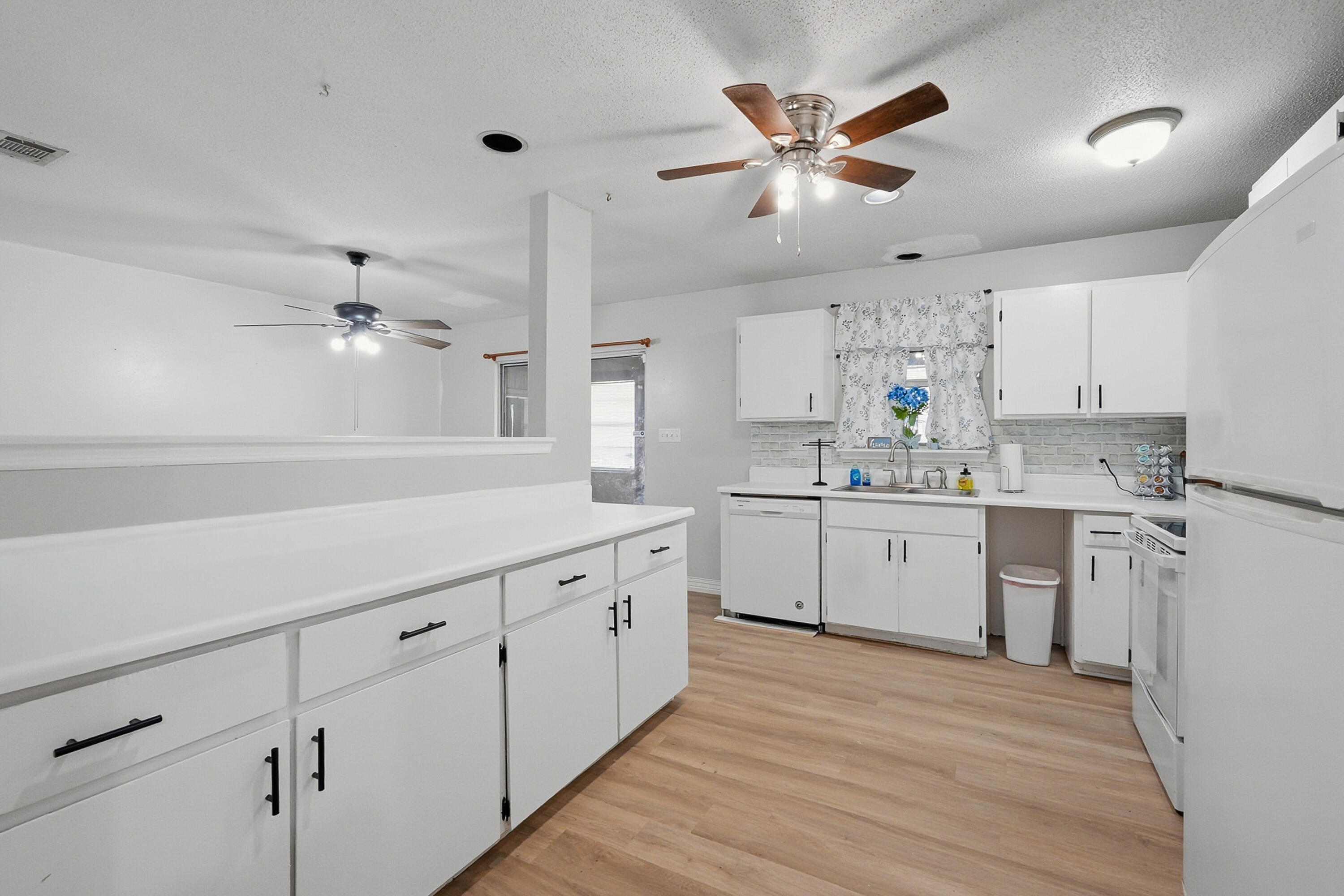 WYNNEHAVEN BEACH ESTATES - Residential