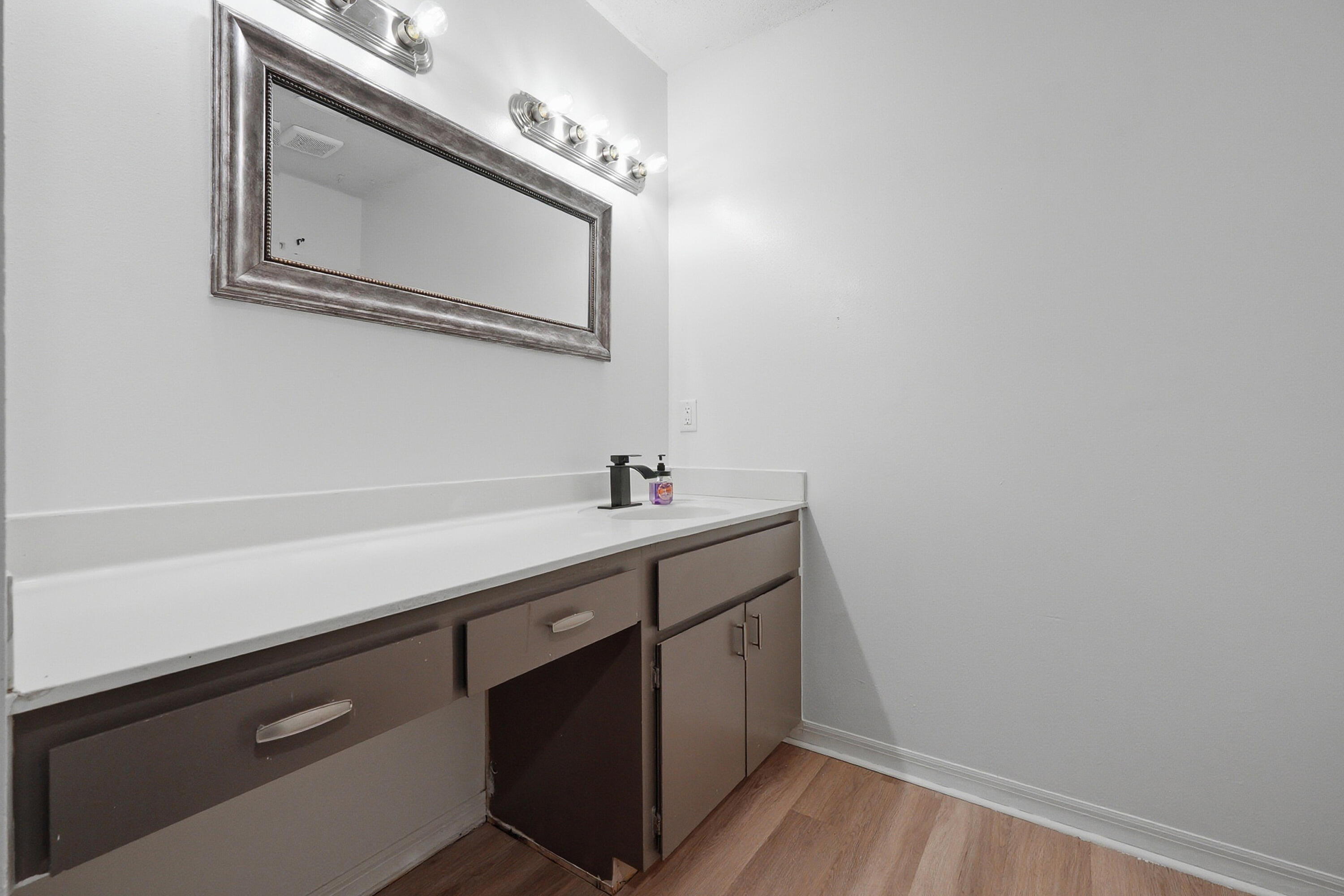 WYNNEHAVEN BEACH ESTATES - Residential