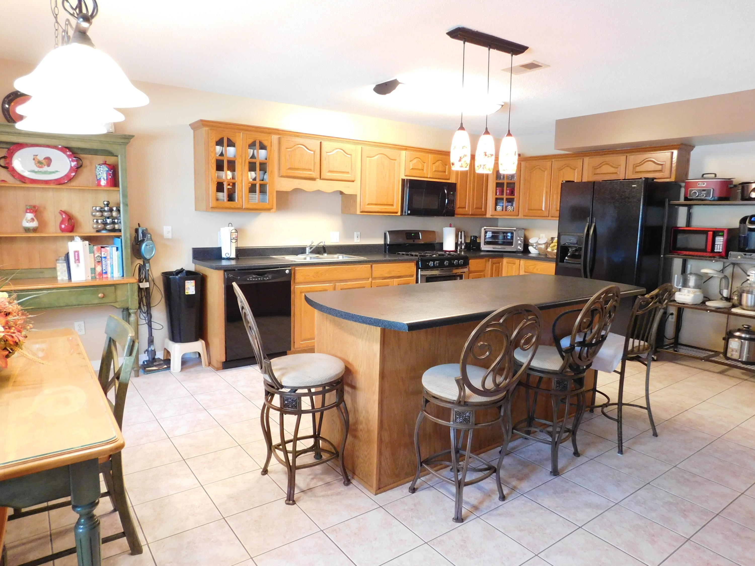 PARKWOOD ESTATES PH 1 BLUEWATER BAY - Residential