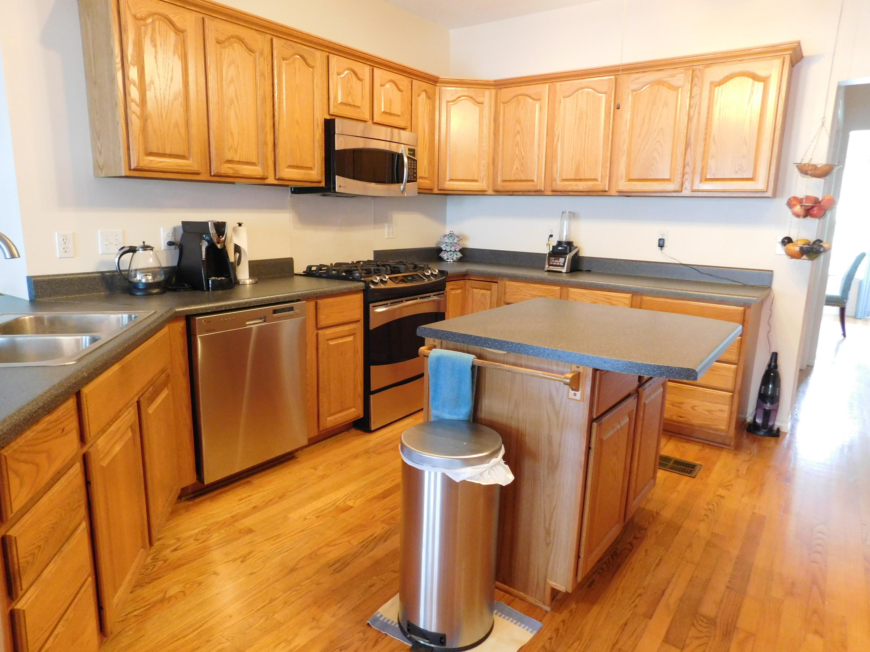 PARKWOOD ESTATES PH 1 BLUEWATER BAY - Residential