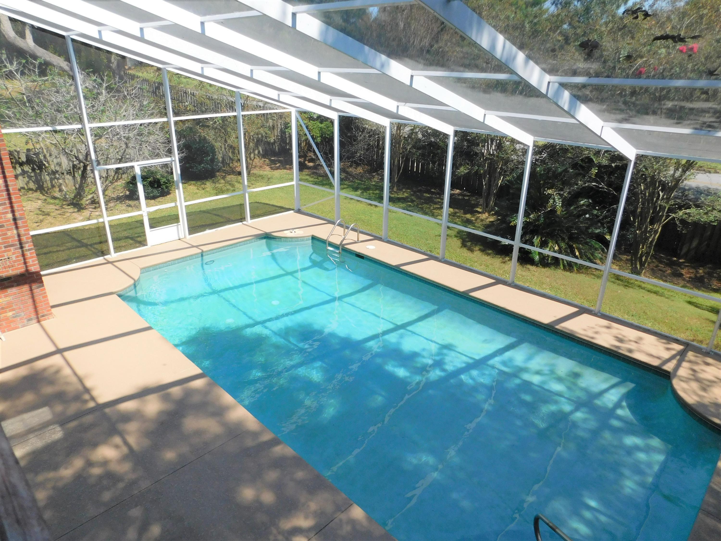 PARKWOOD ESTATES PH 1 BLUEWATER BAY - Residential