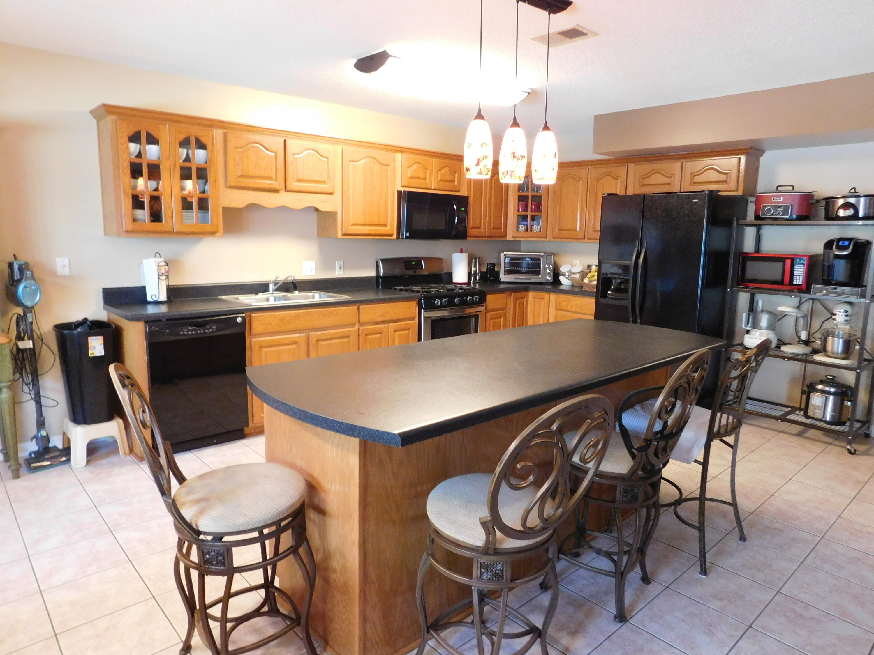 PARKWOOD ESTATES PH 1 BLUEWATER BAY - Residential