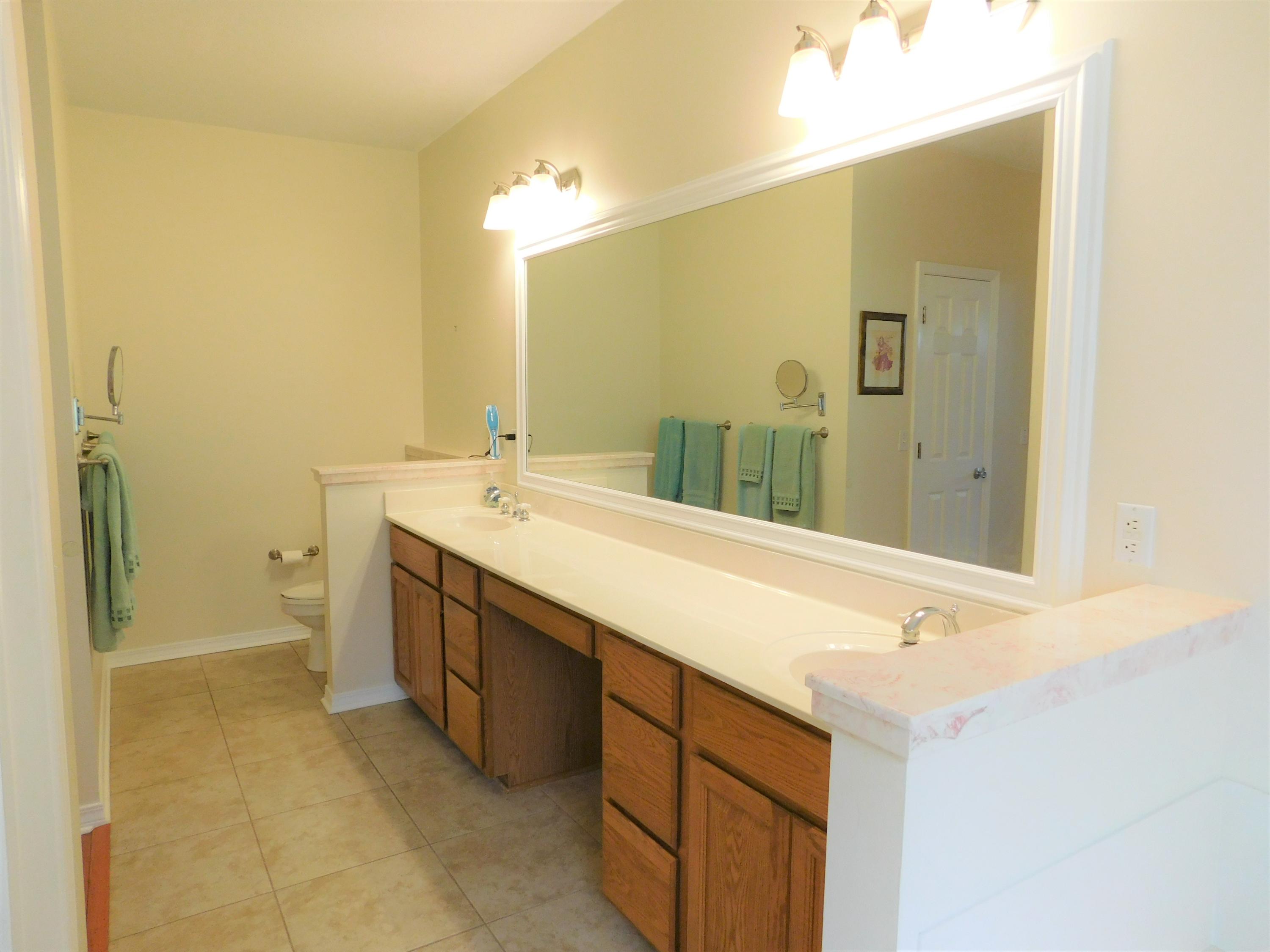 PARKWOOD ESTATES PH 1 BLUEWATER BAY - Residential