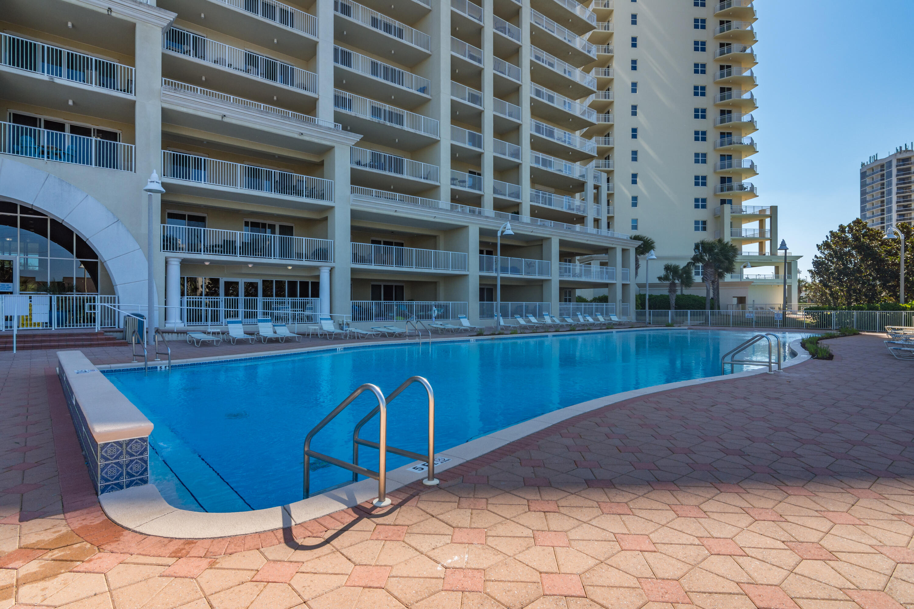 ARIEL DUNES II - Residential