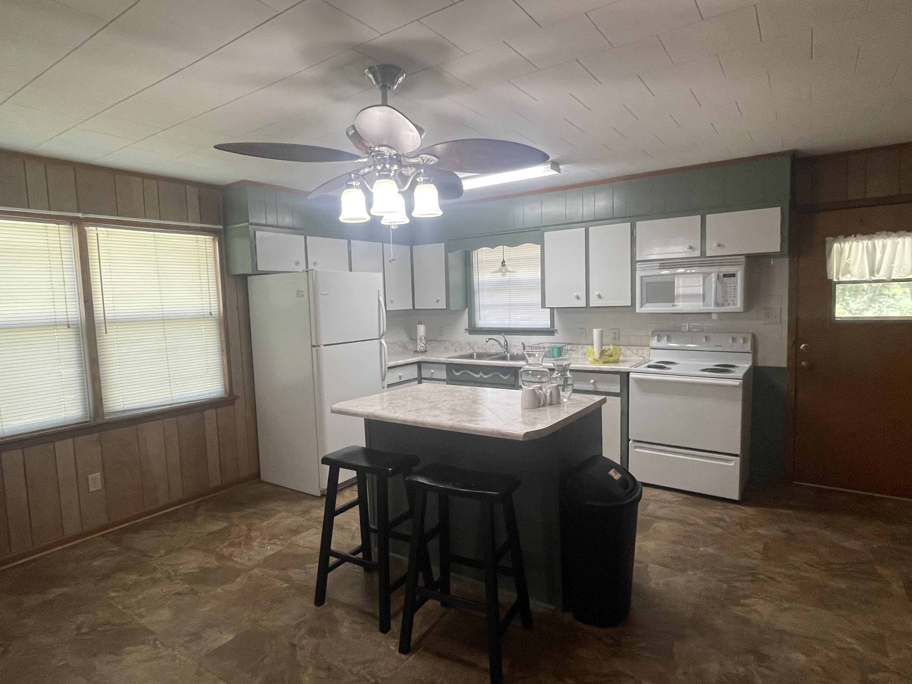 Metes & Bounds - Residential Lease