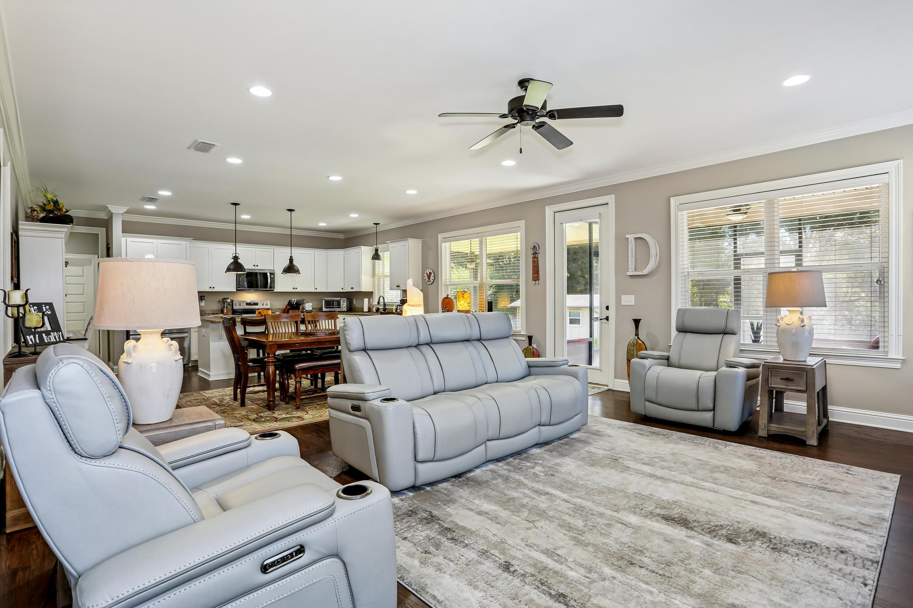 MILL CREEK FARMS - Residential