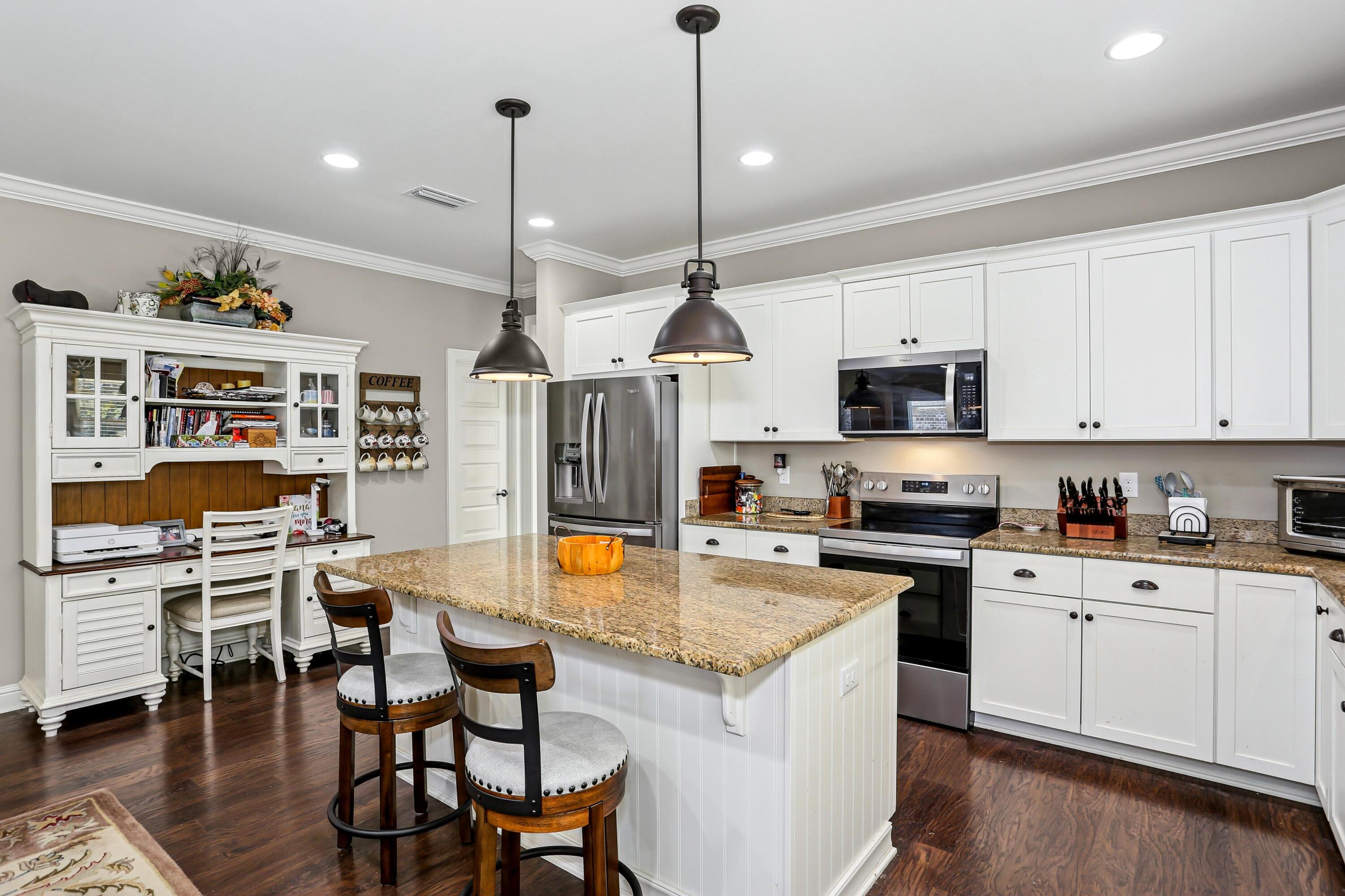 MILL CREEK FARMS - Residential