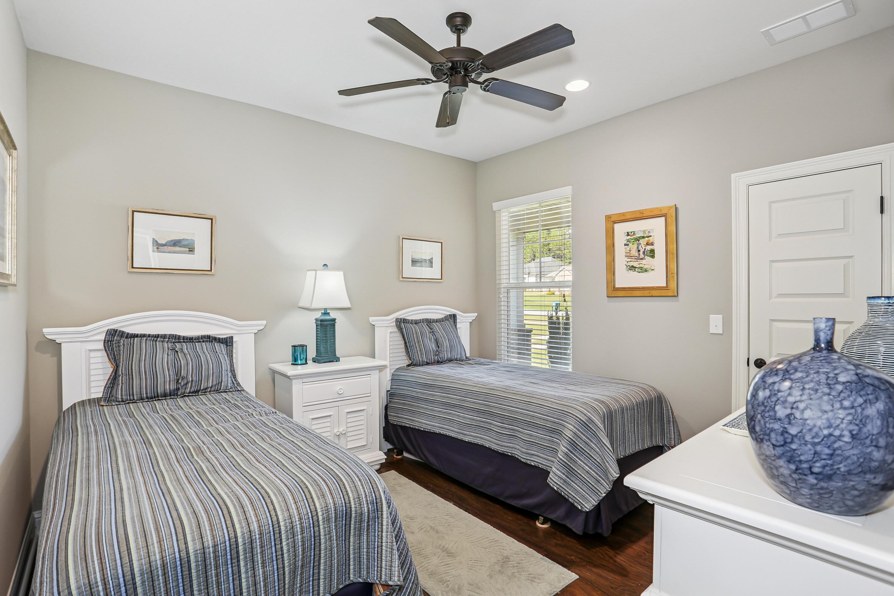 MILL CREEK FARMS - Residential