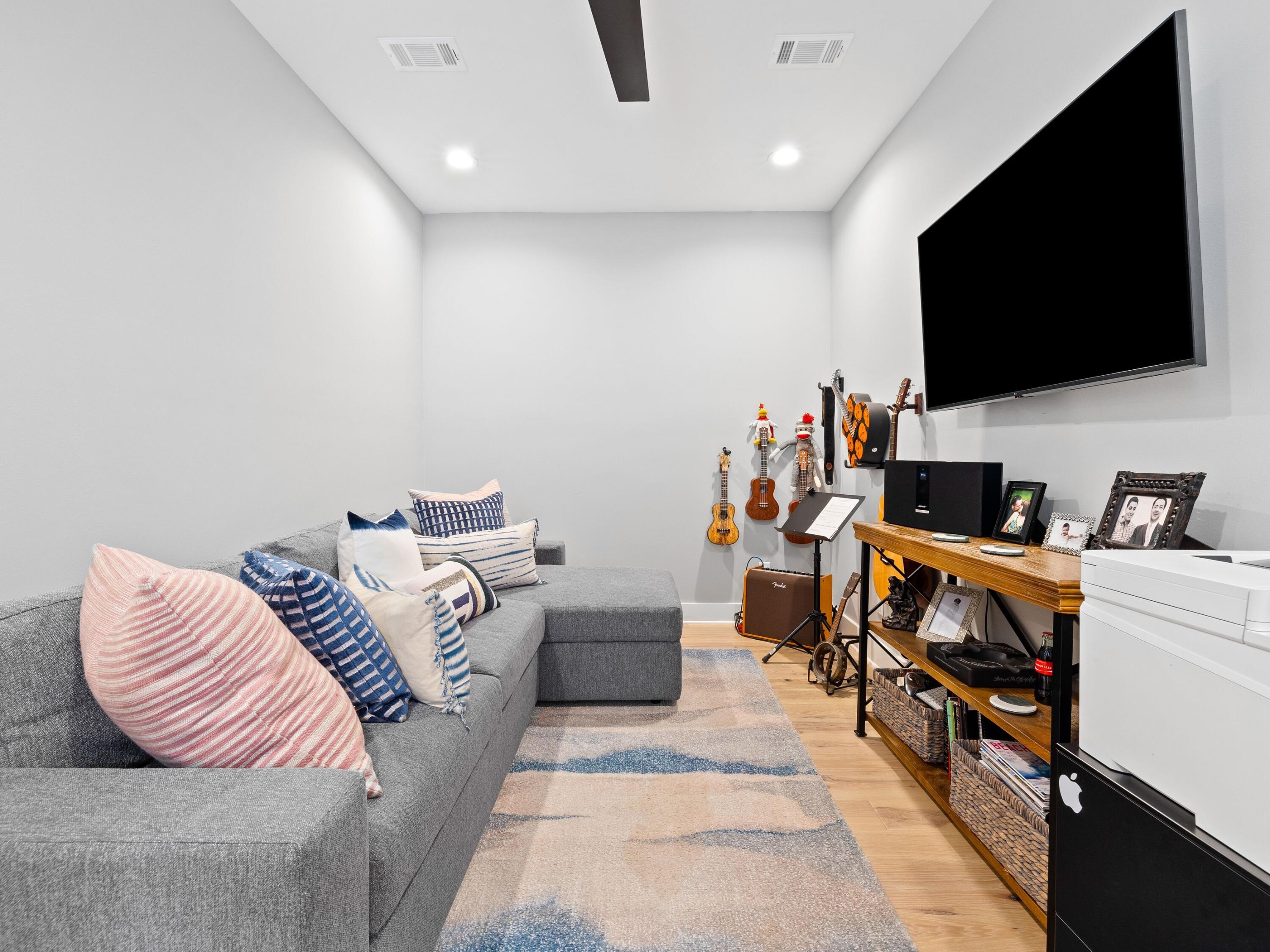 Ridgewalk - Residential