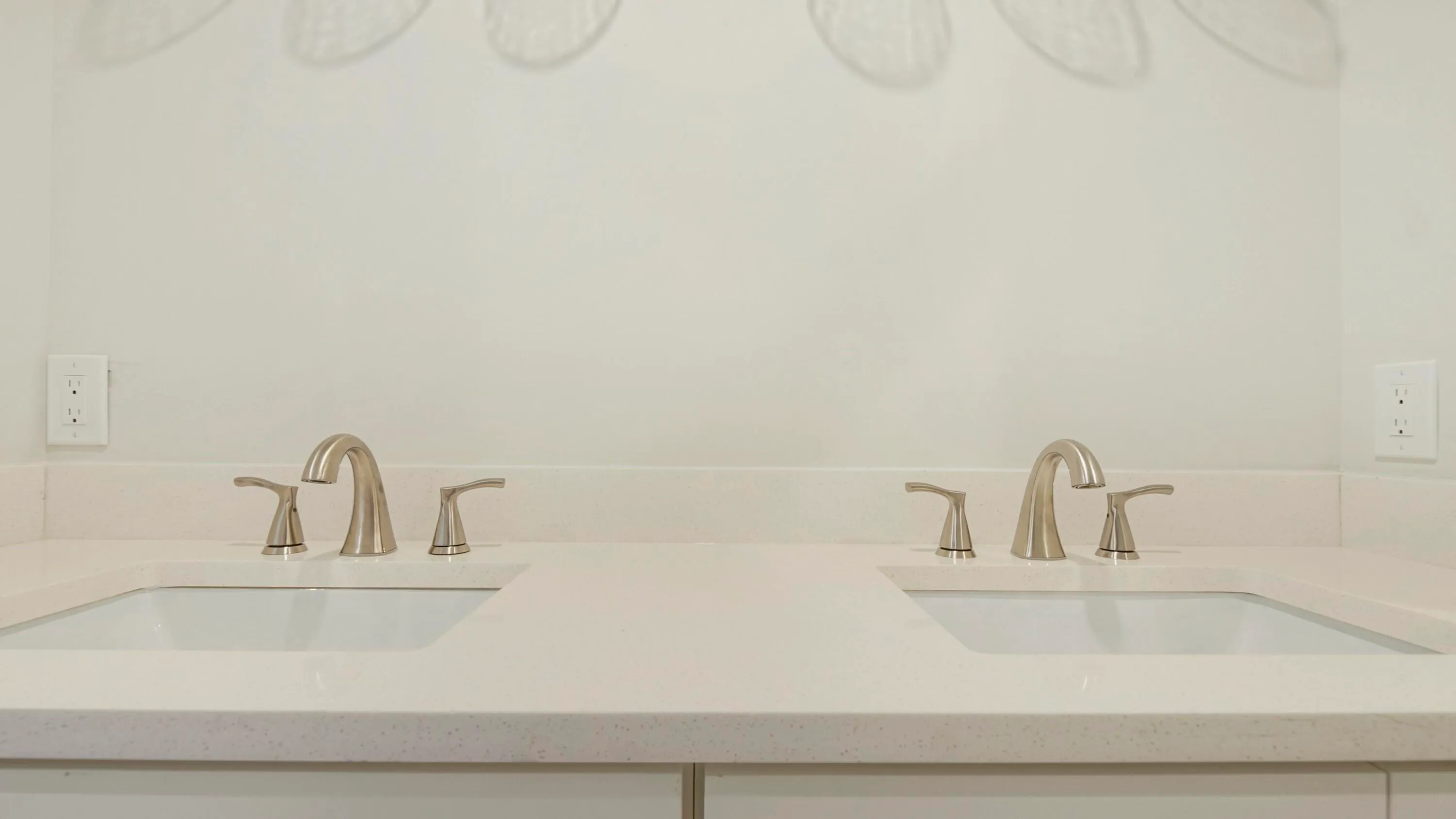 Defuniak Springs, Florida 32433, United States, 3 Bedrooms Bedrooms, ,2 BathroomsBathrooms,Residential,Active,110980