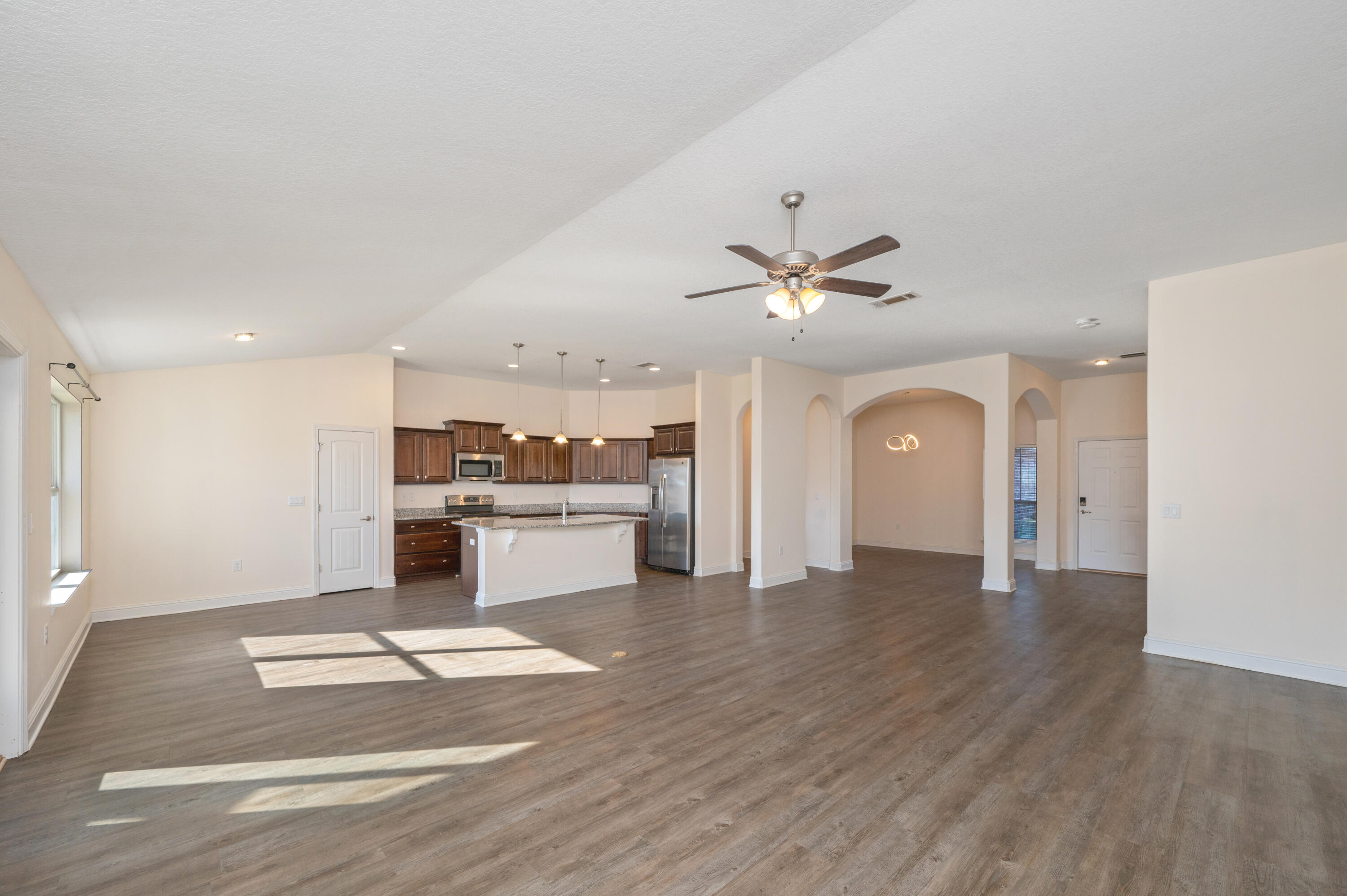 BROOKE ESTATES PH III - Residential Lease