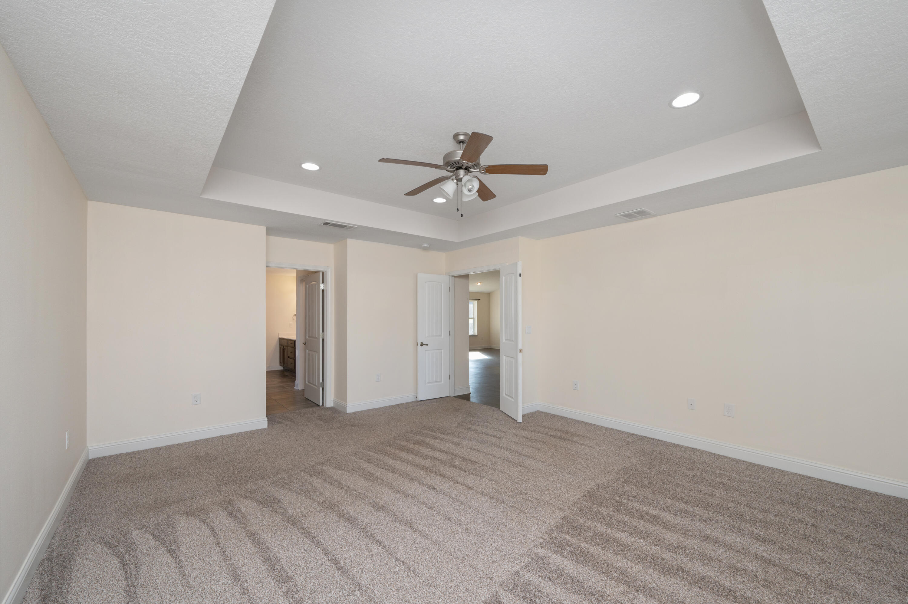 BROOKE ESTATES PH III - Residential Lease
