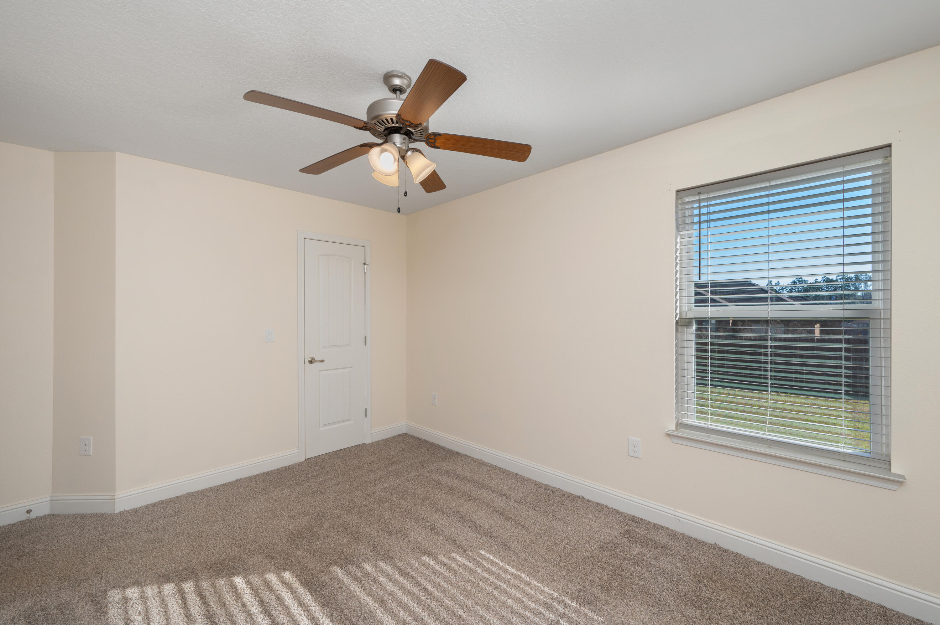 BROOKE ESTATES PH III - Residential Lease