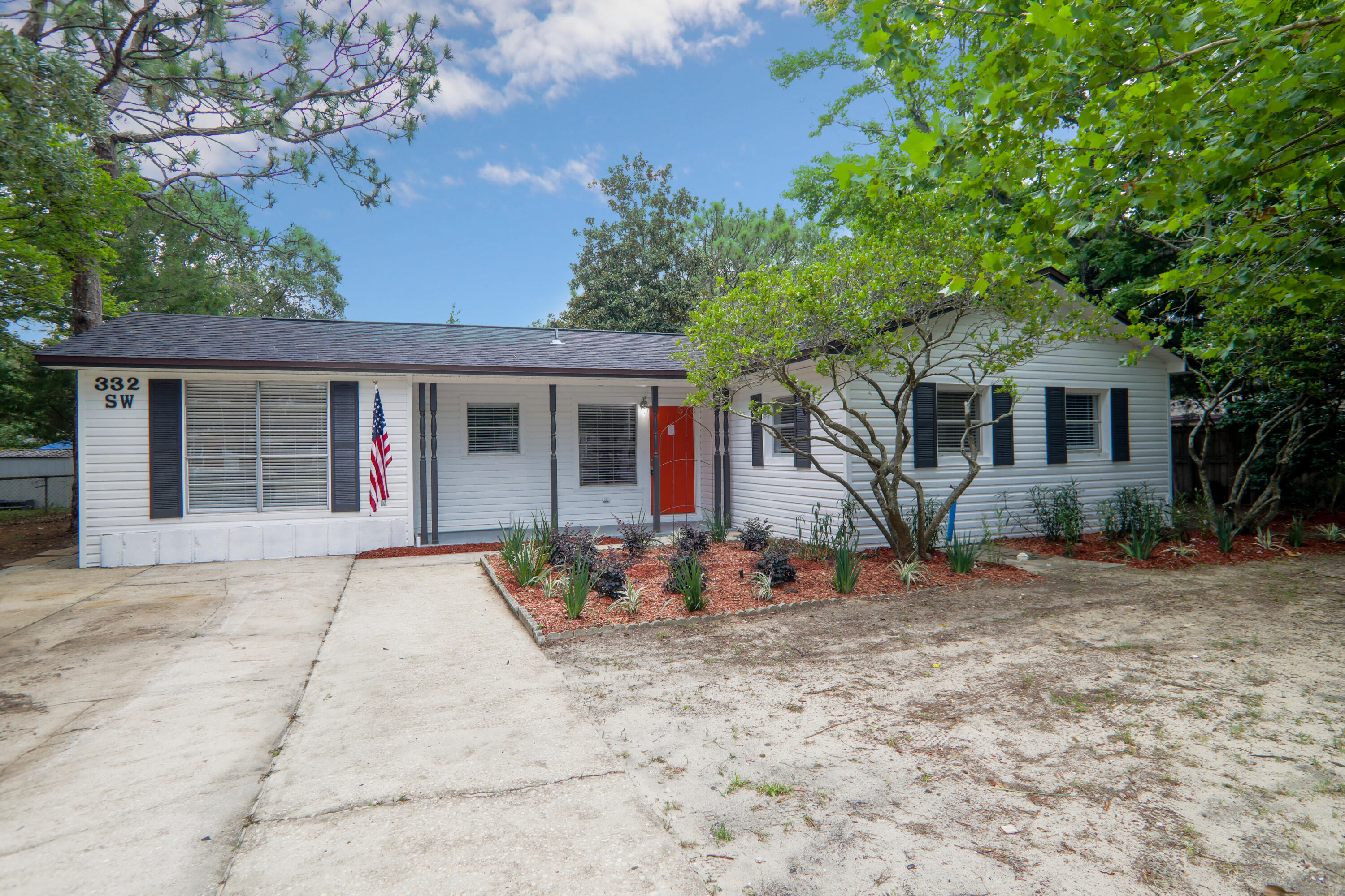ELLIOTTS POINT RESUB - Residential