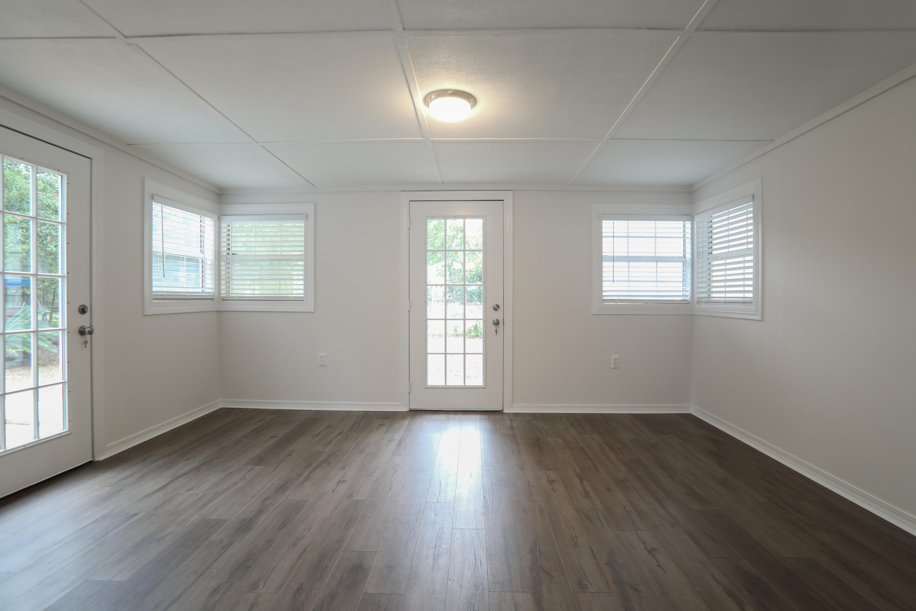 ELLIOTTS POINT RESUB - Residential