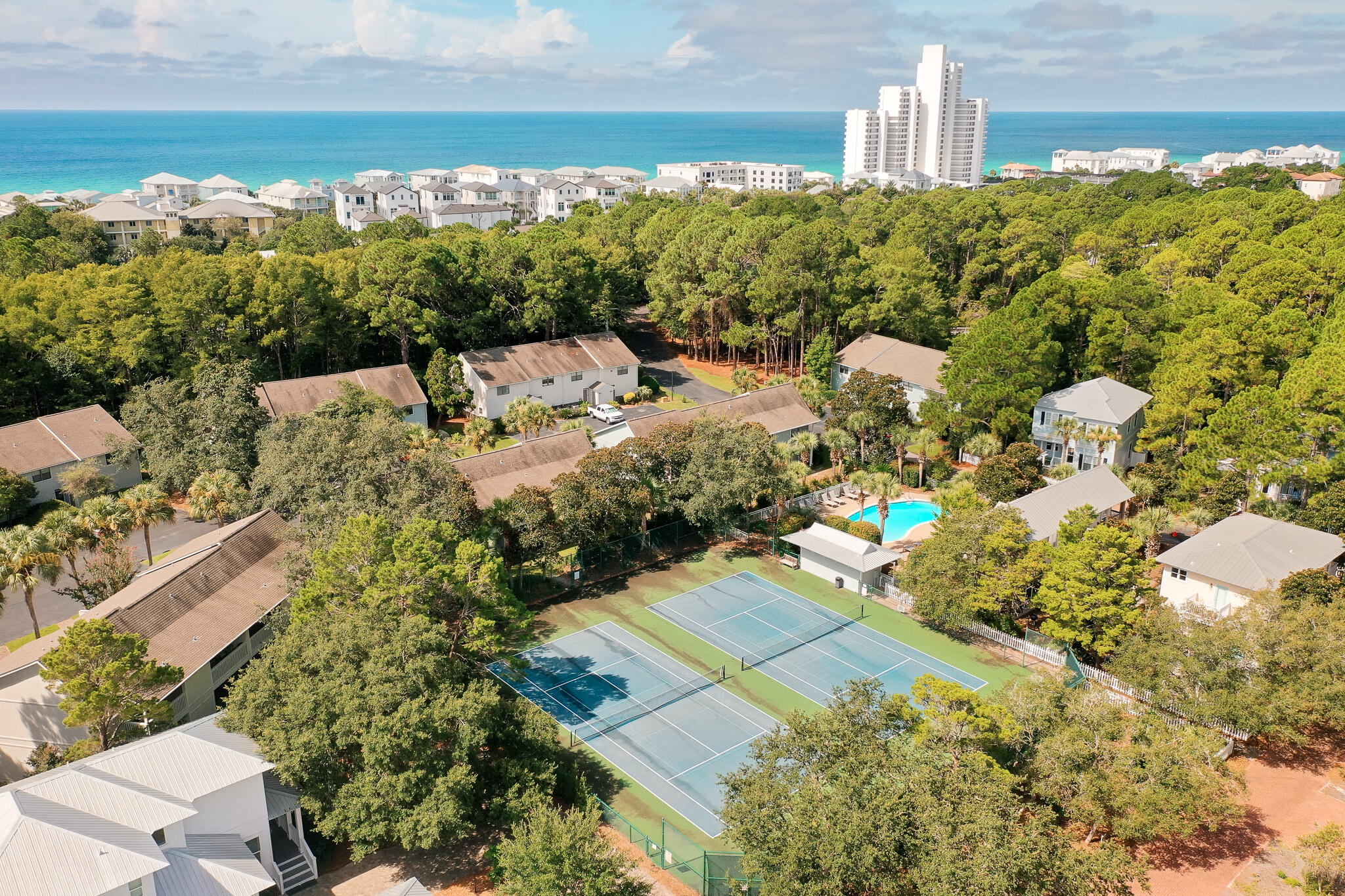CASSINE GARDENS T/H PH 4 - Residential