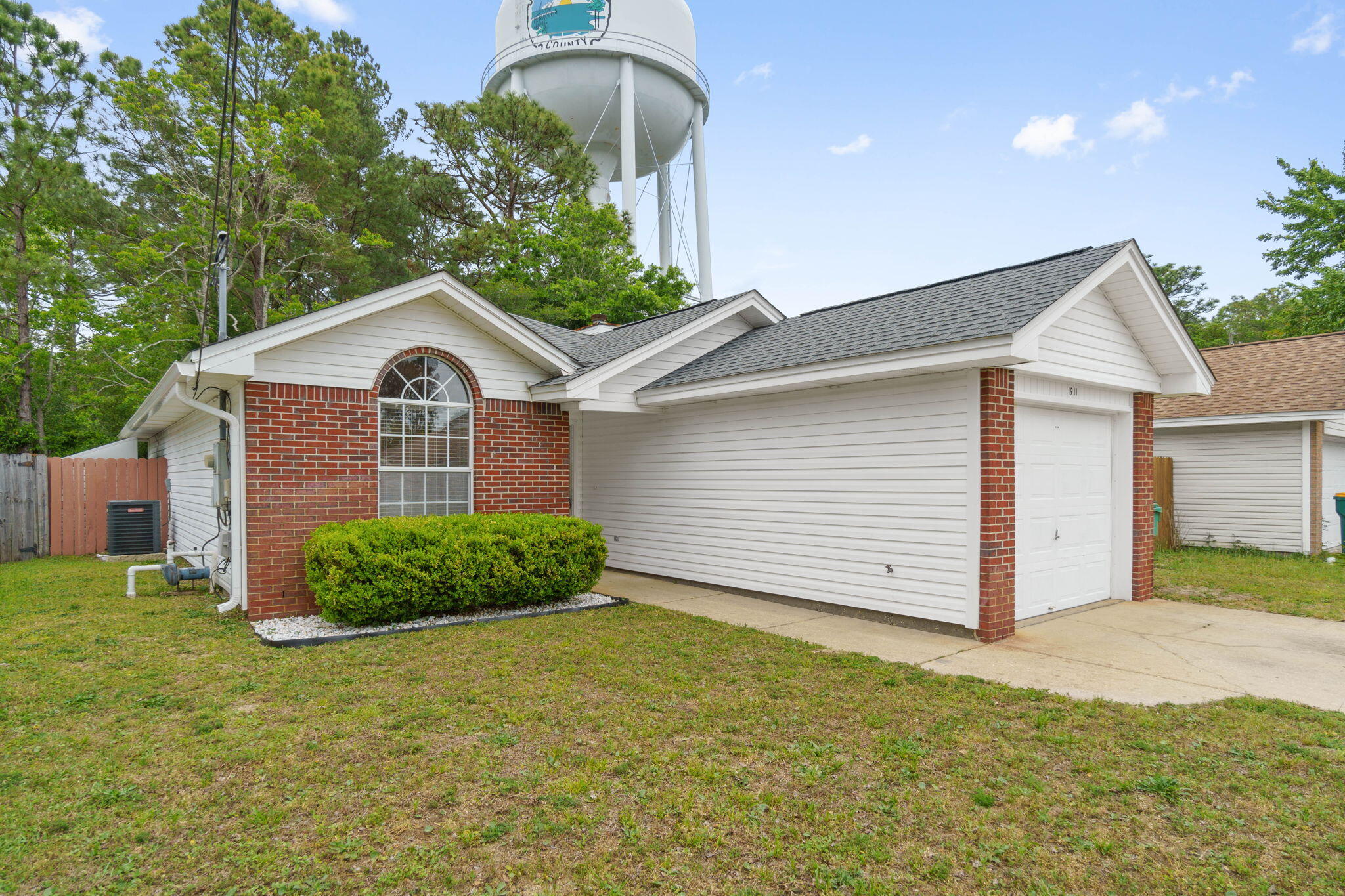 SUMMER HILLS - Residential Lease