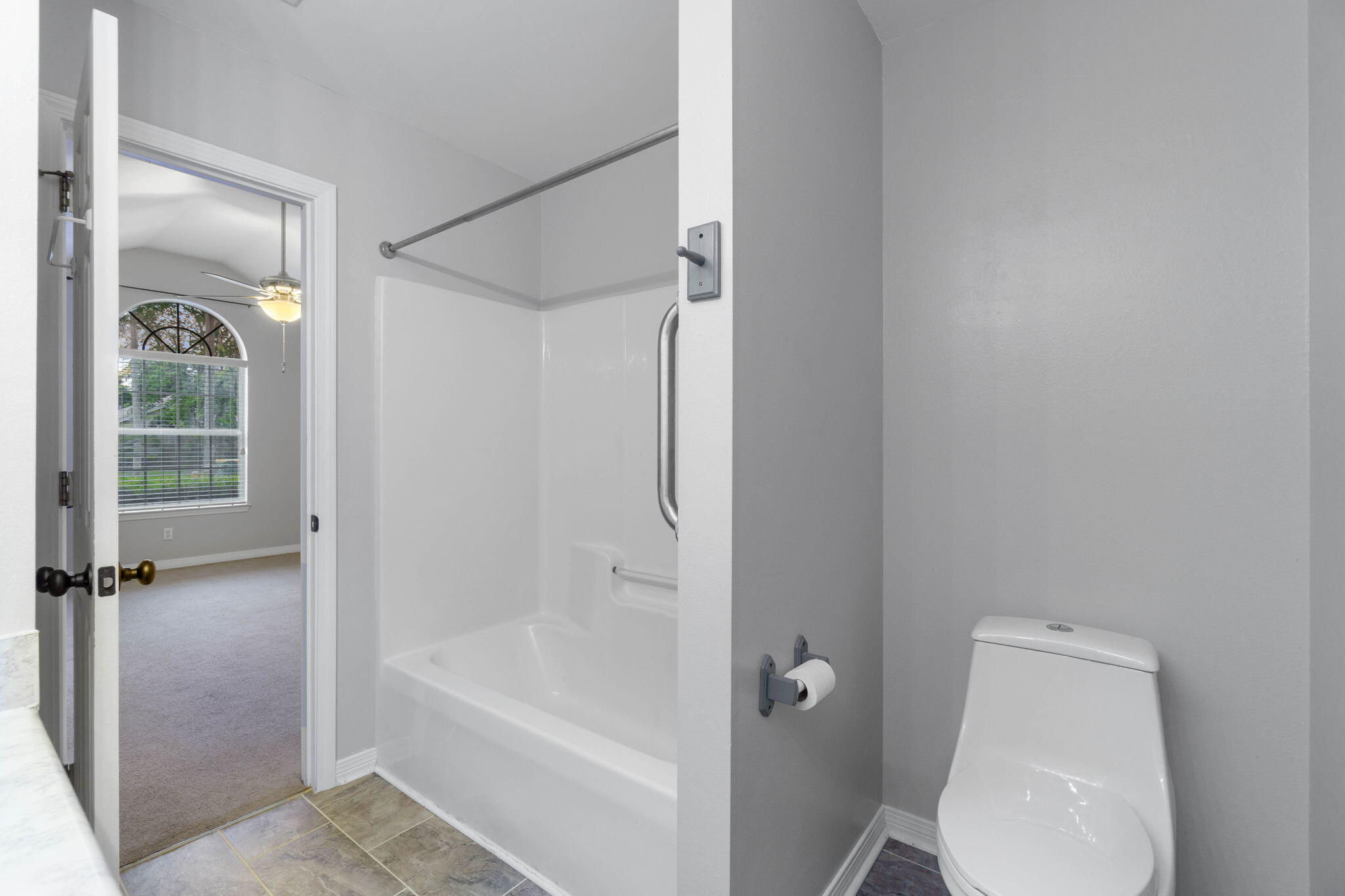 SUMMER HILLS - Residential Lease