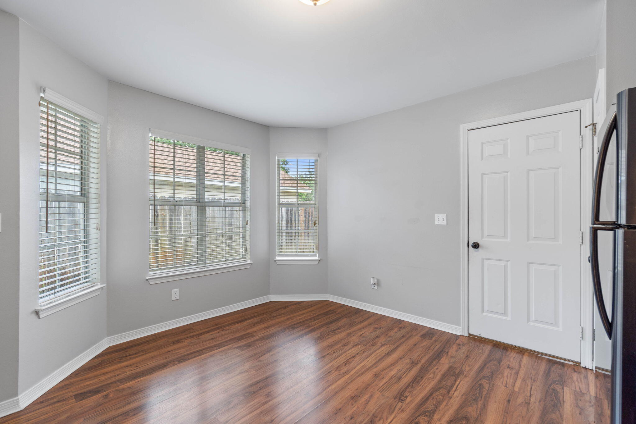 SUMMER HILLS - Residential Lease