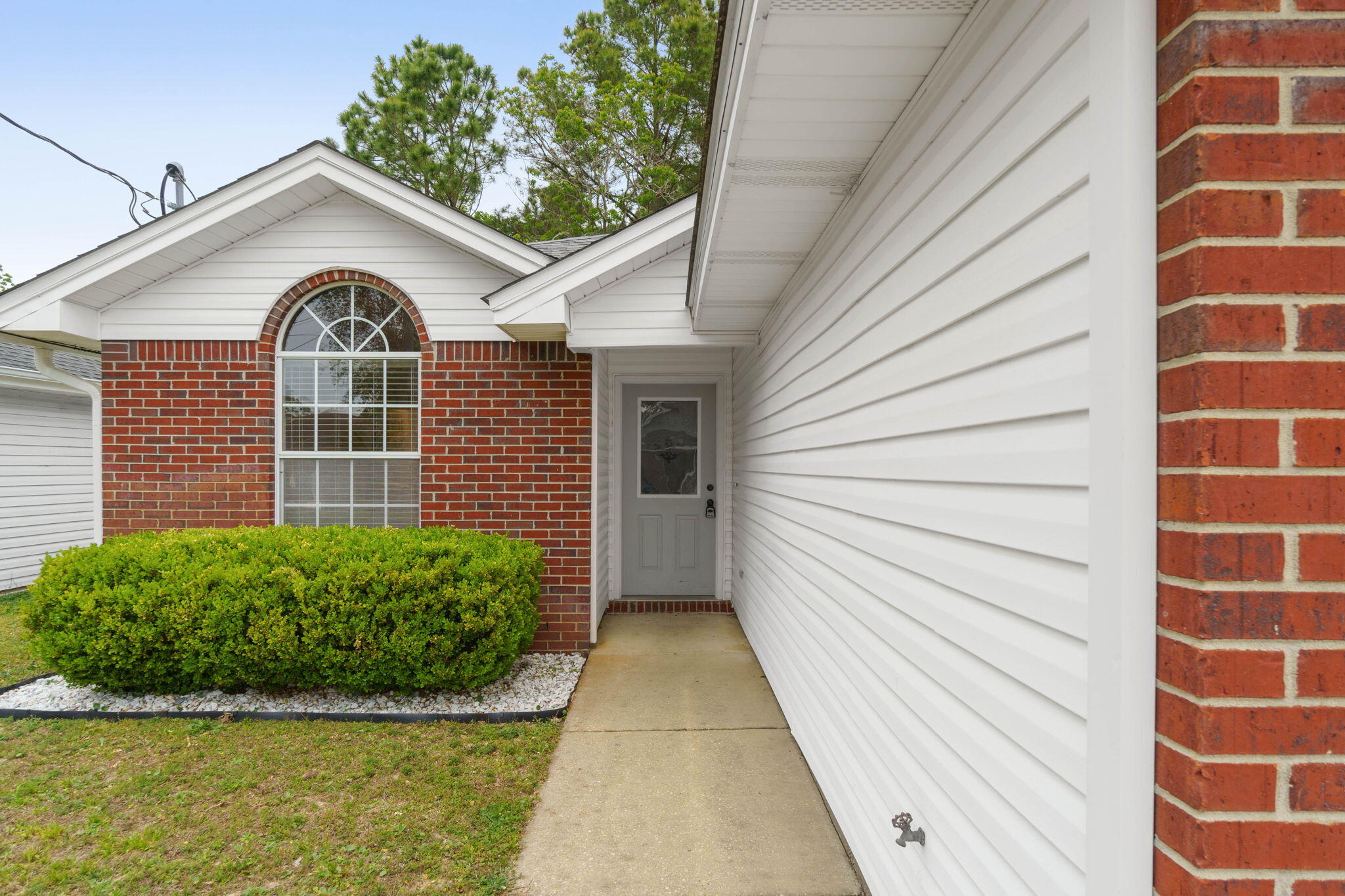 SUMMER HILLS - Residential Lease