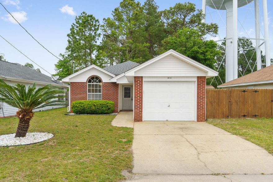 AVAILABLE APRIL 22...Looking for a cozy slice of paradise in Fort Walton Beach, Florida? Look no further than this beautiful 3 bedroom, 2 full bathroom home with 1128 square feet of comfortable living space. Boasting a prime location Hurlburt Field, Eglin AFB, and the Gulf Coast's pristine beaches, this property offers the ultimate in convenience and enjoyment. Schedule your showing today!