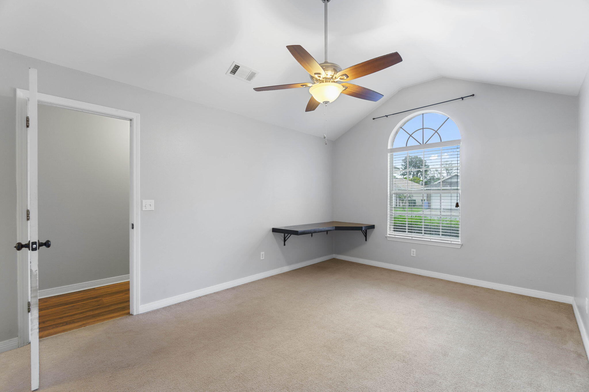 SUMMER HILLS - Residential Lease