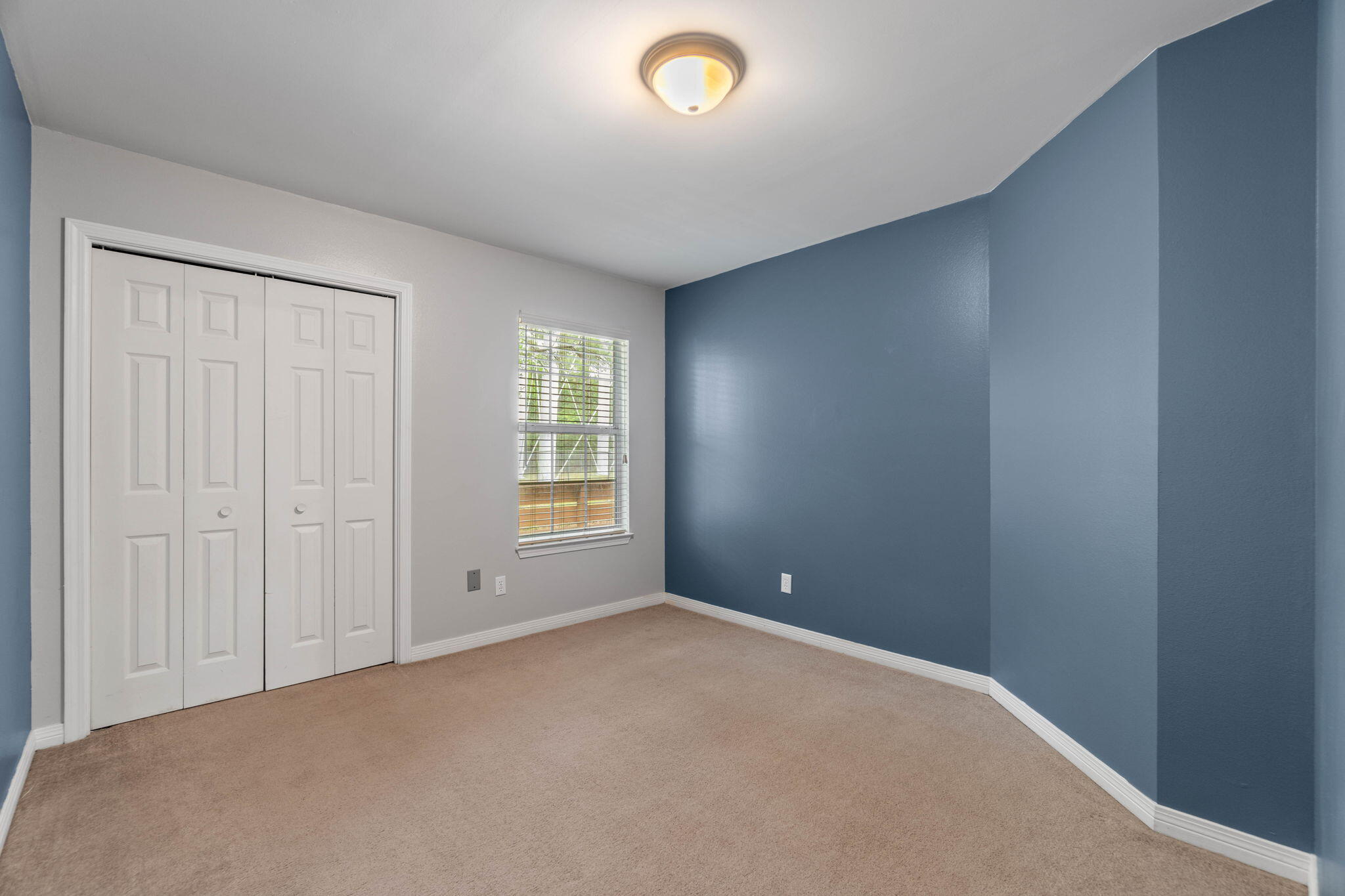 SUMMER HILLS - Residential Lease