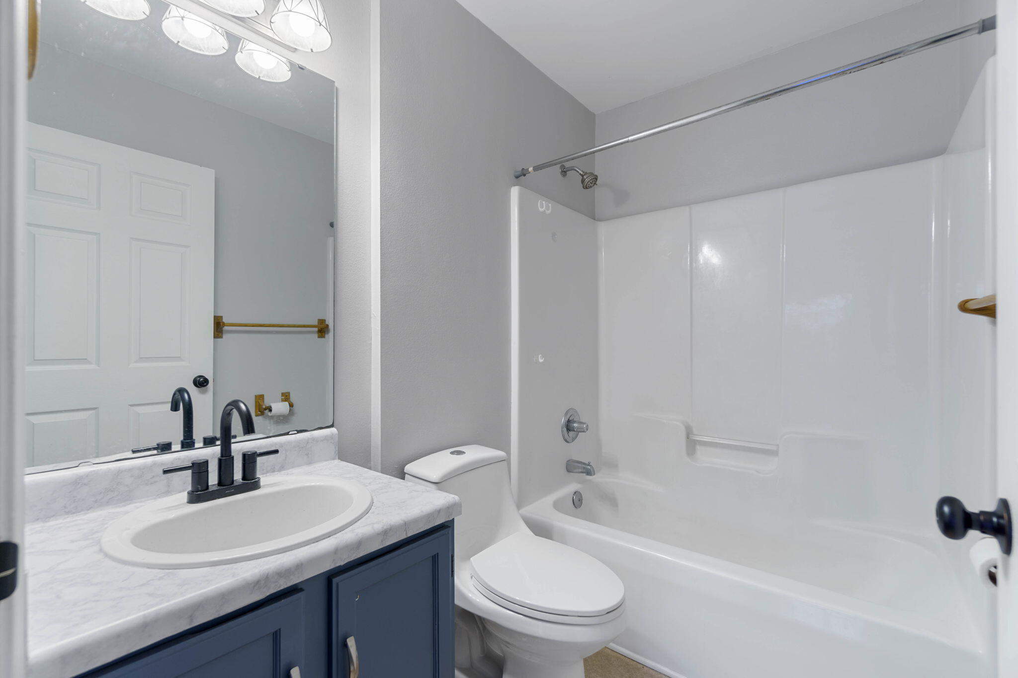 SUMMER HILLS - Residential Lease